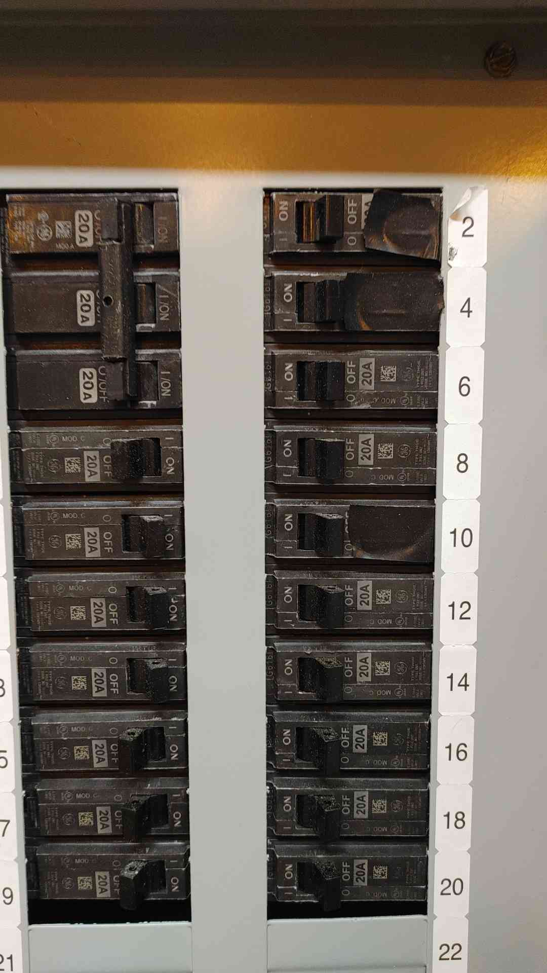 General Electric A Series 2 Panelboard 125 Amp 208 Volt 3 Phase 4 Wire (108967)
