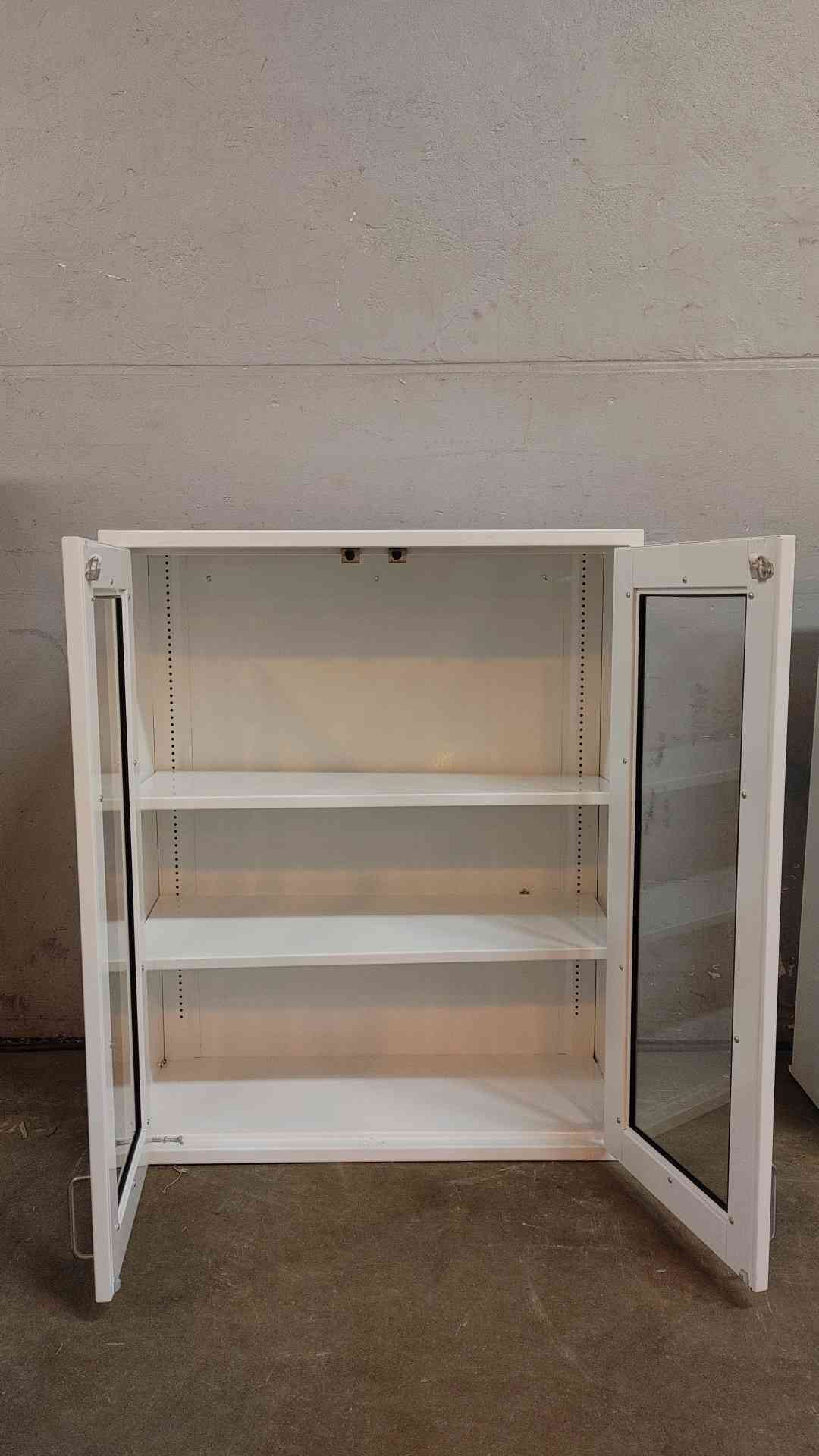 30' Jamestown Dual Glass Overhead Casework (109228)