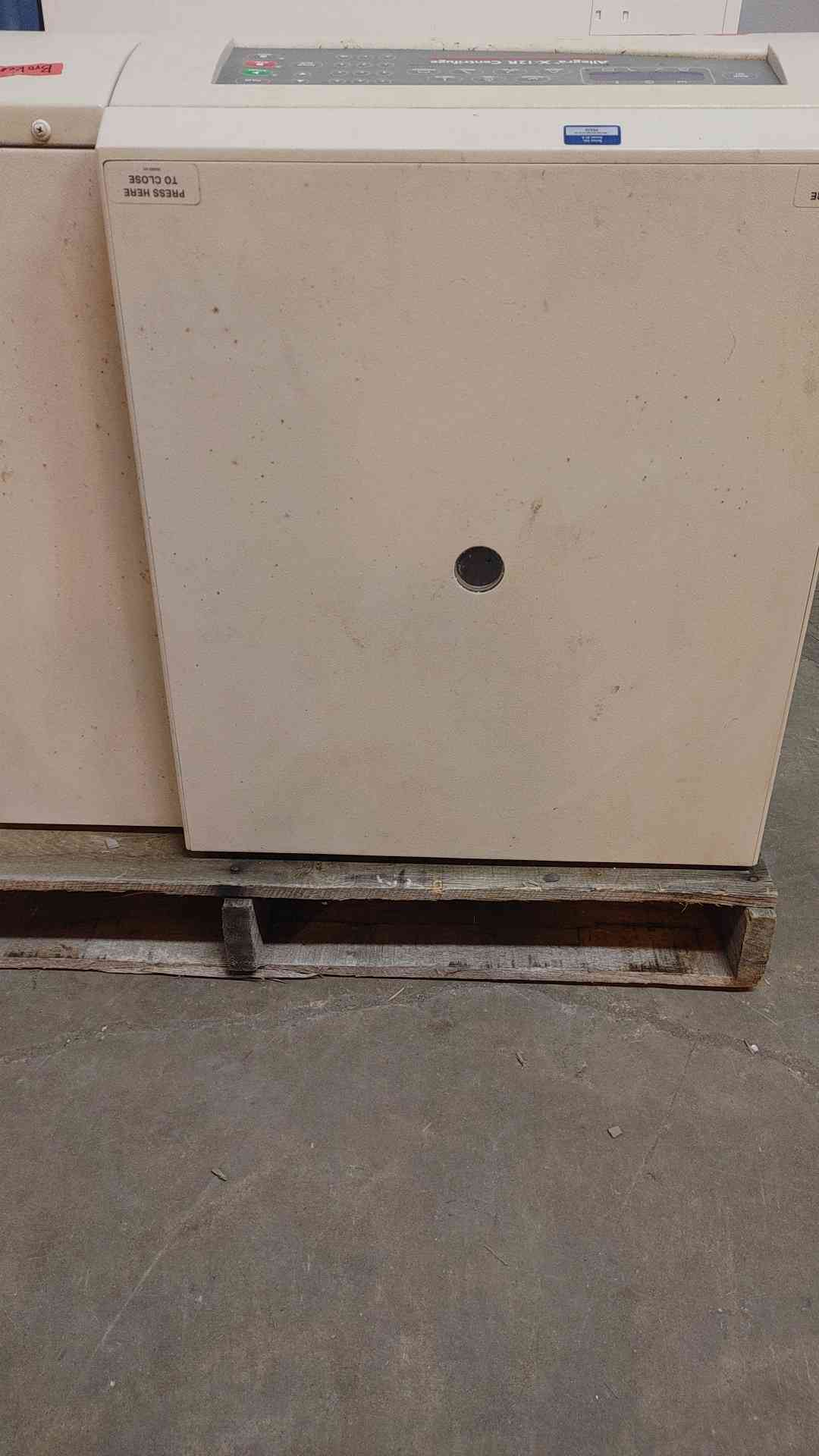 AS-IS Broken Beckman Coulter Allegra X-12R Centrifuge