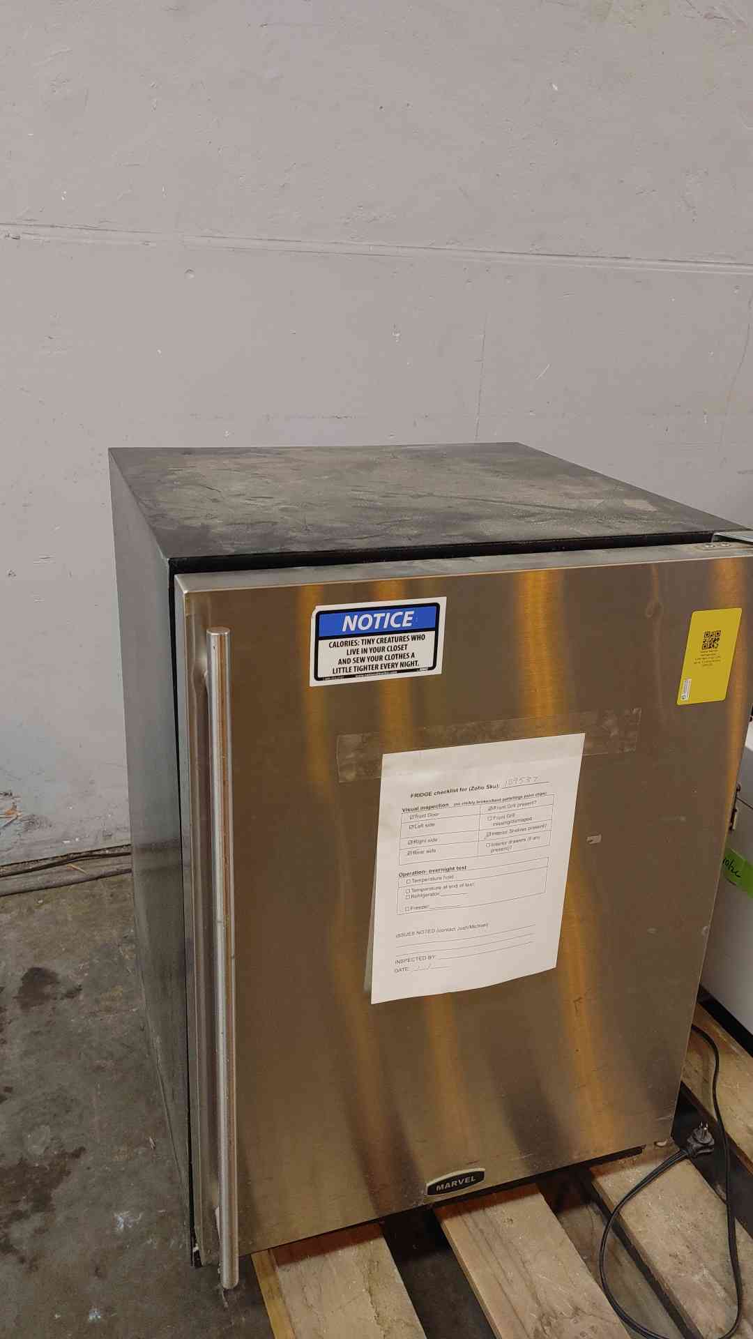*Pickup Only* Marvel Refrigerator 61RF7804 115V 1 Ph 60 Hz 3.3 Amp (109537)