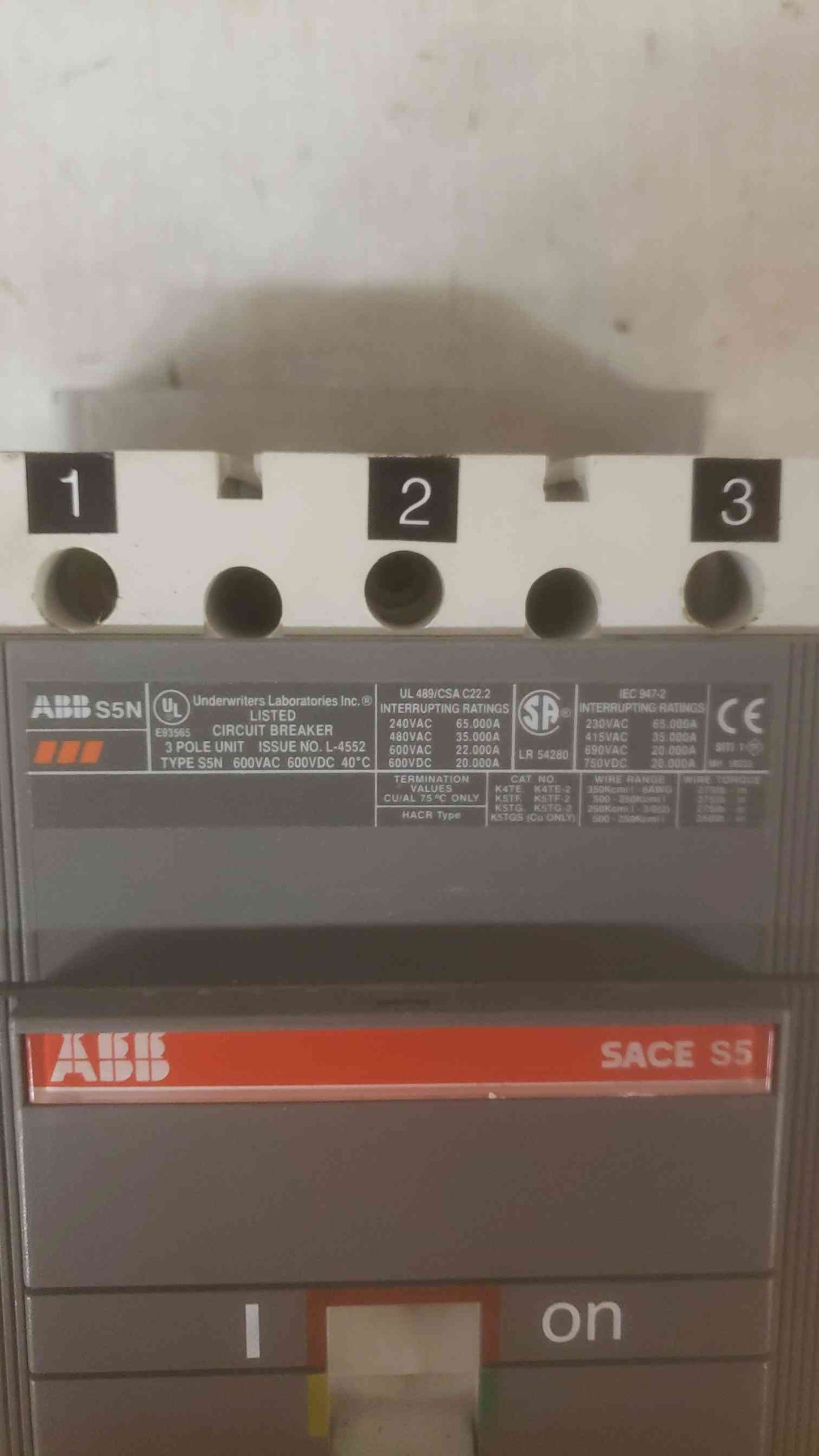 ABB 300A 3 POLE UNIT 600VAC/600VDC CIRCUIT BREAKER SACE S5(SKU: 110466)