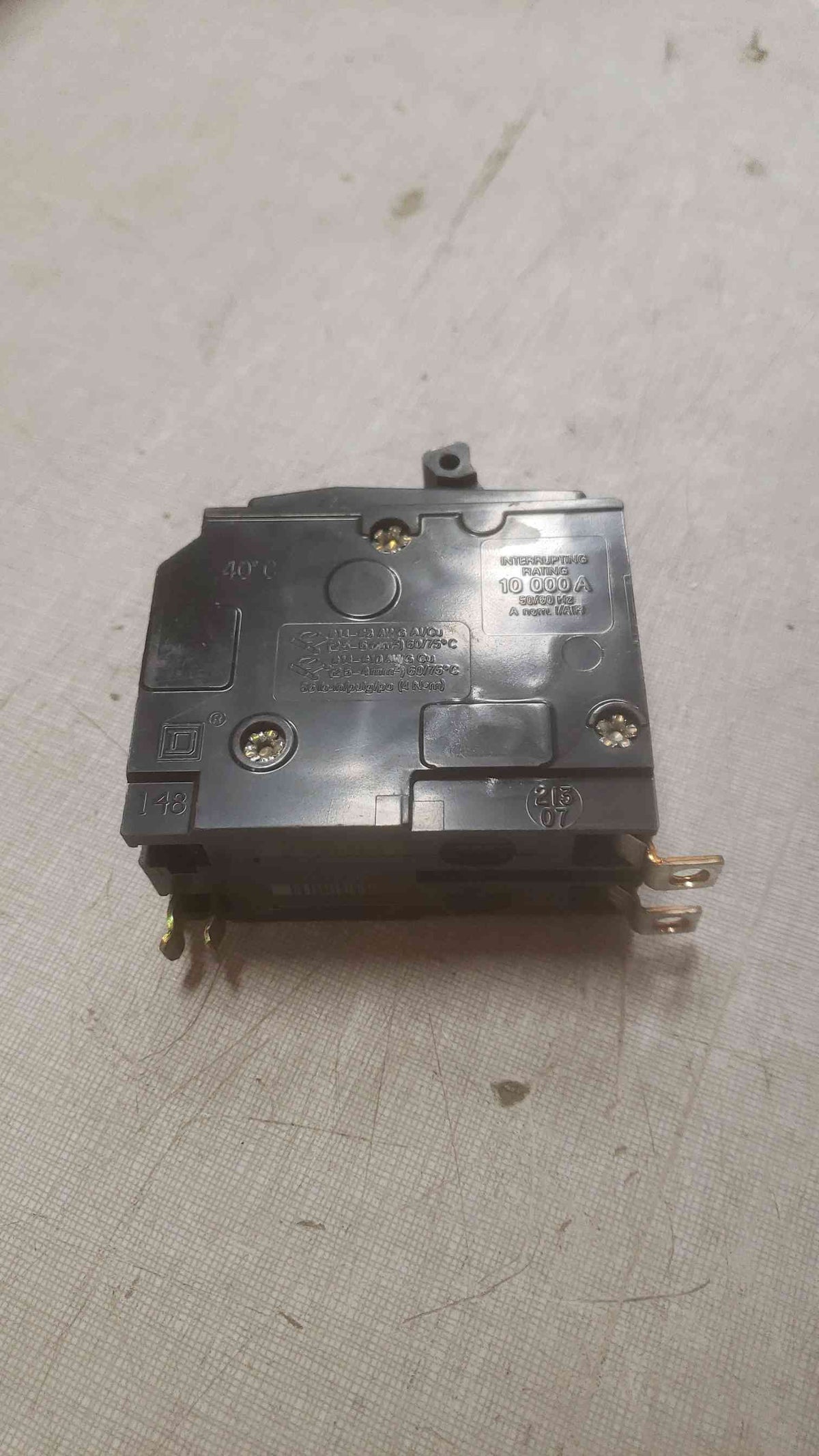 SQUARE D 2Pole 30A 120/240V CIRCUIT BREAKER L-4684(SKU:110543)