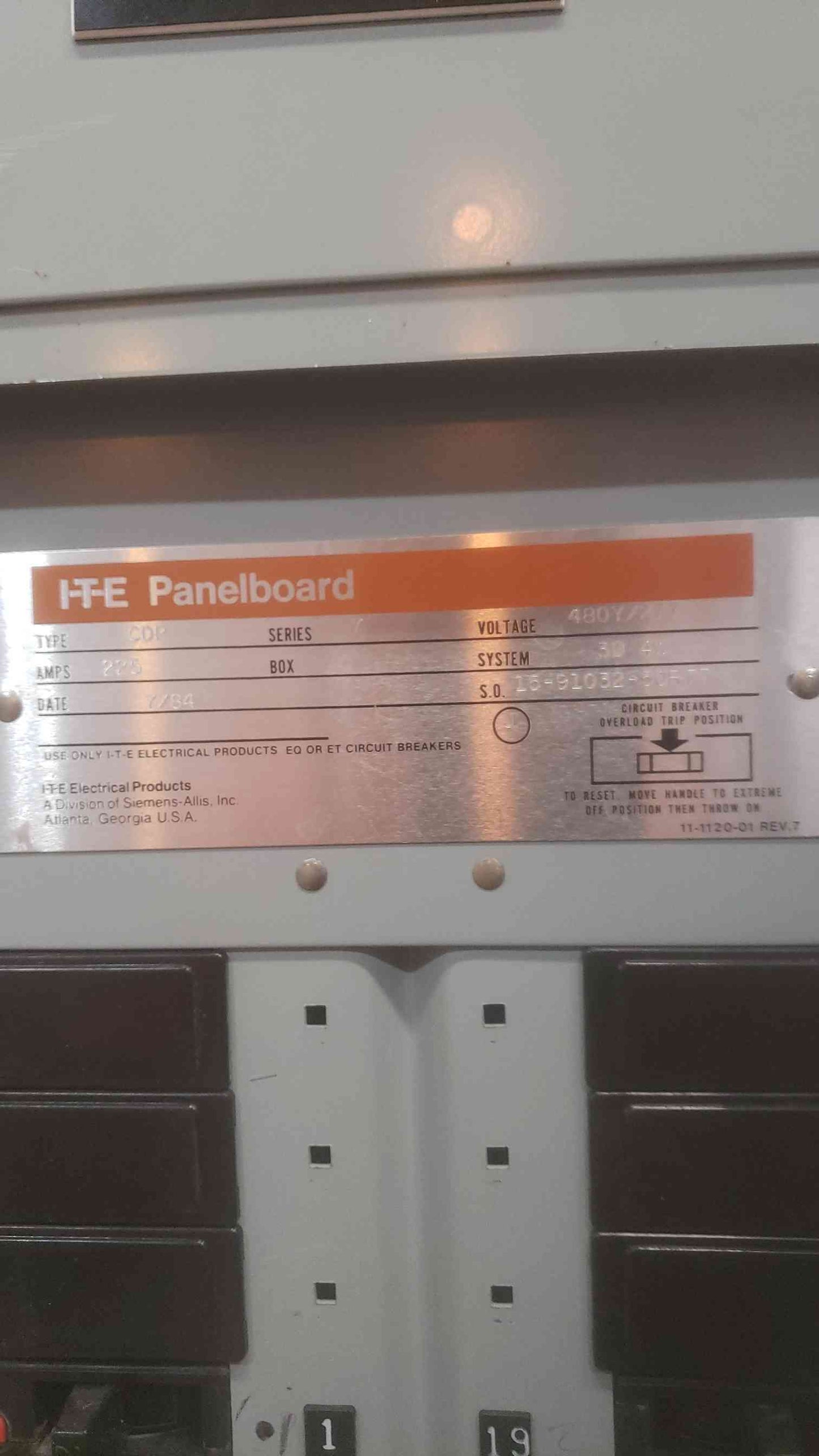 I-T-E 225A 480Y/277V 3PH 4W Panelboard(SKU: 110660)
