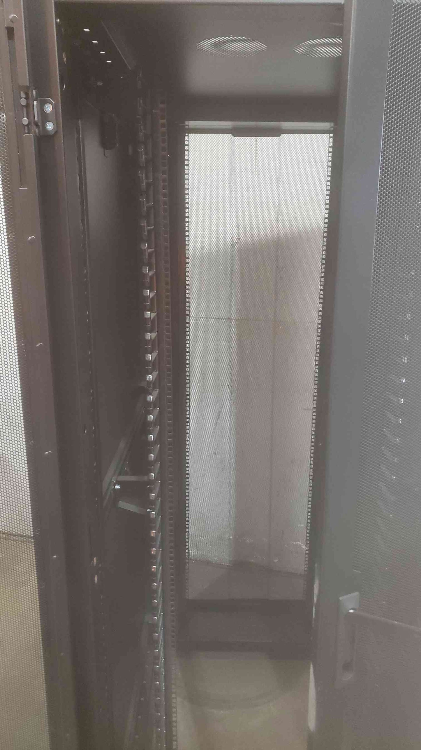 42U Wide Ortronics Fully Enclosed Server Rack (SKU: 5587AA)(5587AA)