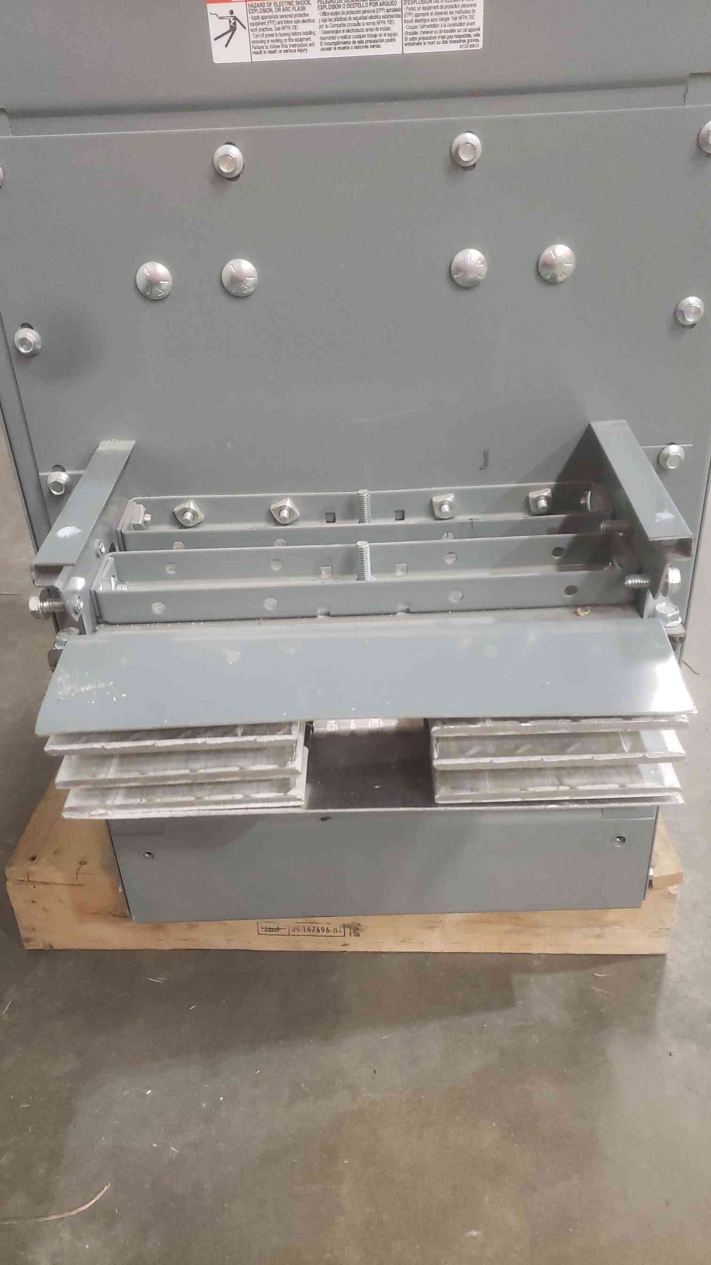 SQUARE D 'I-LINE II' 2000A 600V 3PH 3W BUSWAY AF2320G10ETBS(SKU: 111230)