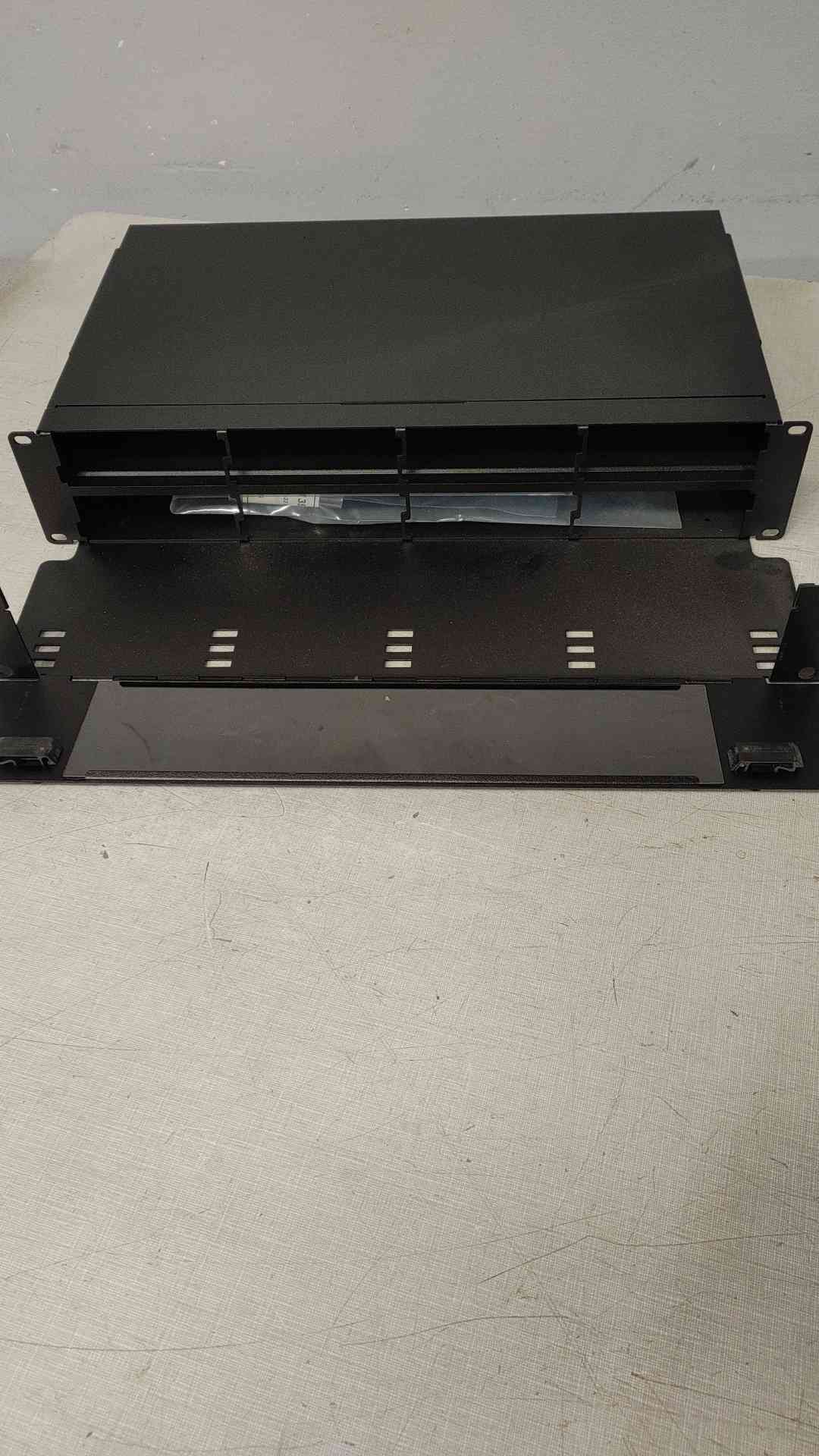 BELDEN AX107286 (FX UHD)Short Fixed Patch Panel Housing(SKU:111506)