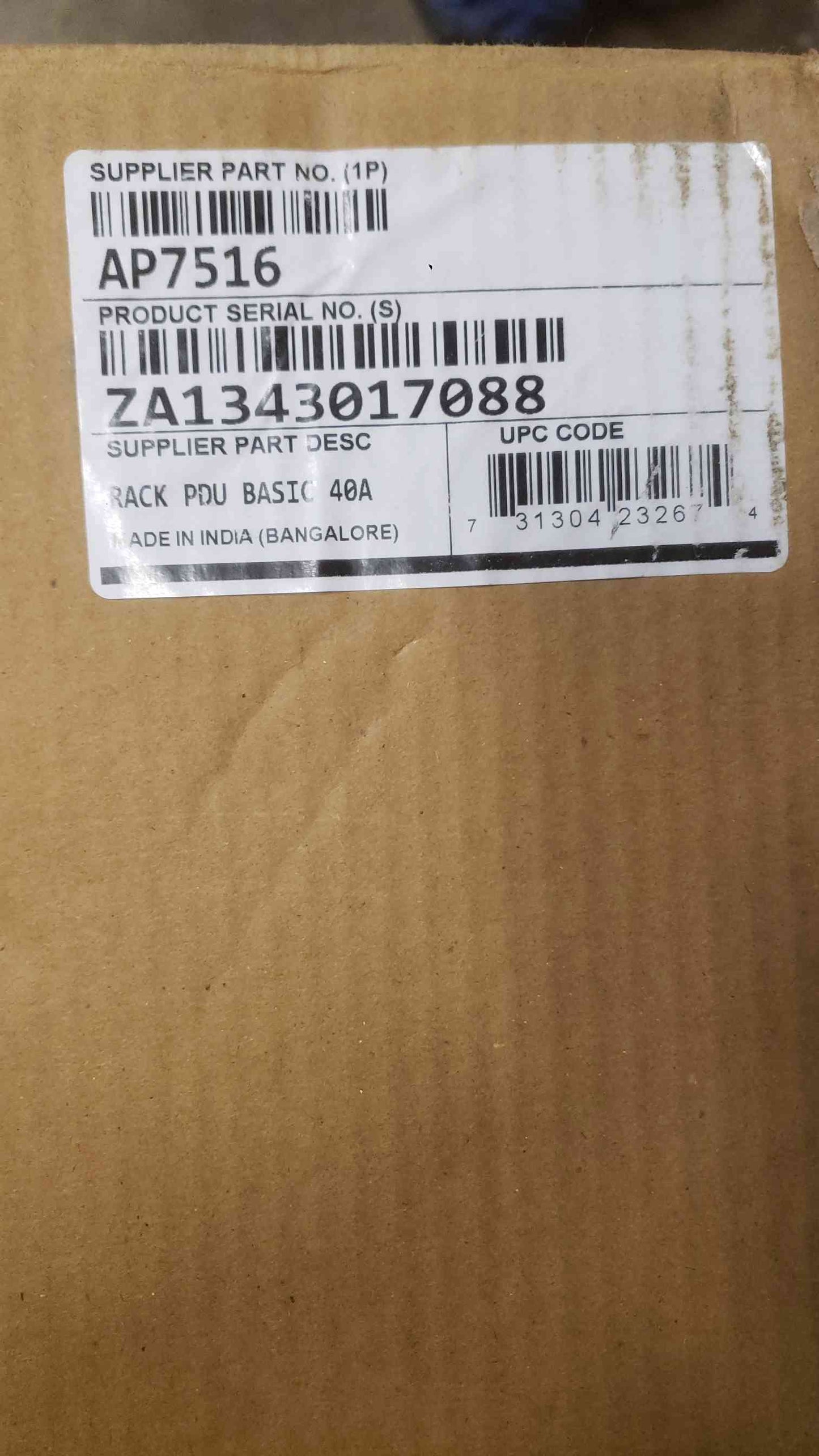 NEW APC 200-240V 3PH PDU Strip AP7516 (SKU: 111660)