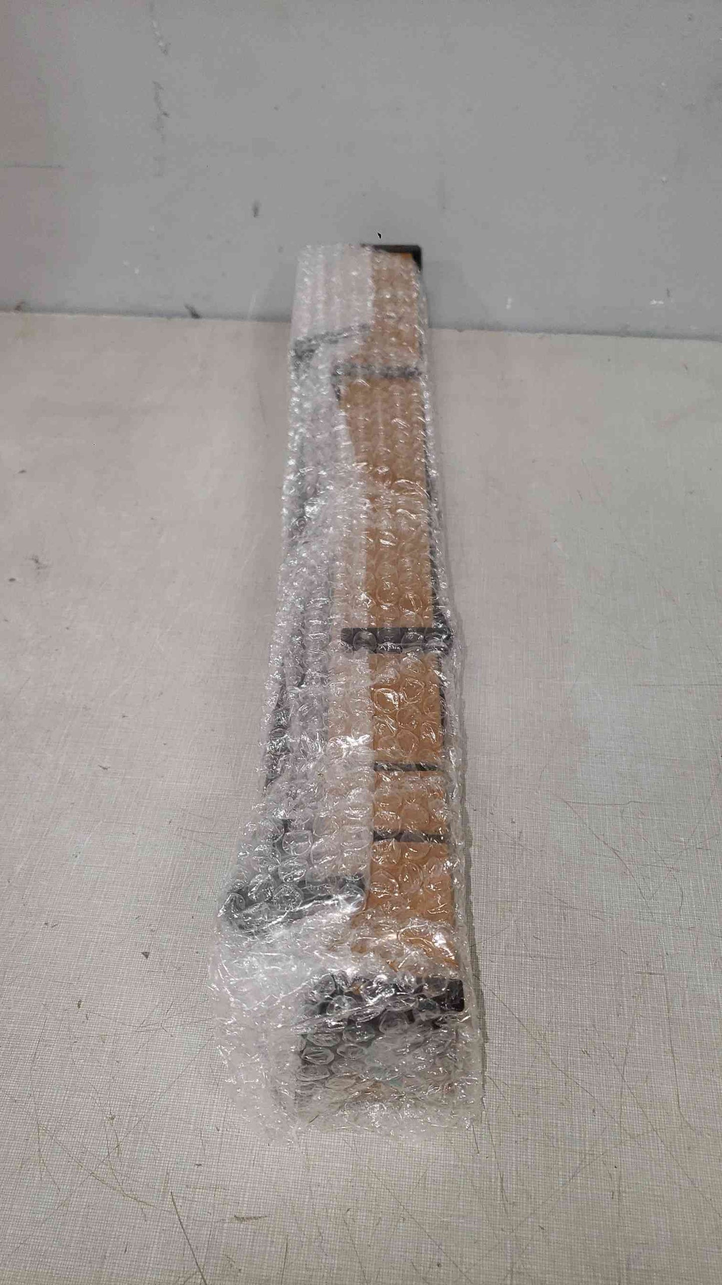 NEW APC PDU Mounting Bracket 0M-38728 (SKU: 111674)