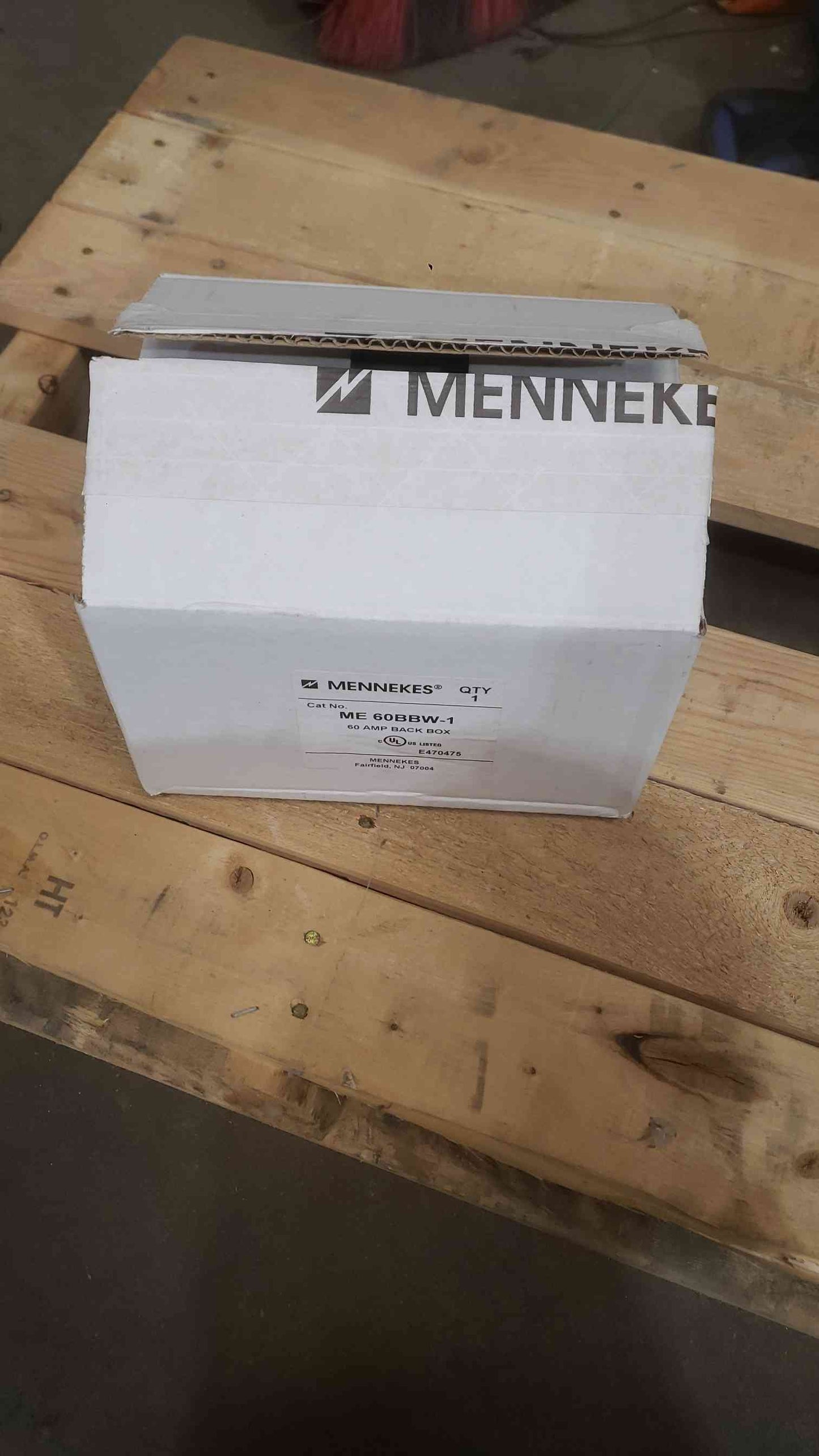NEW Mennekes 60A Back Box ME 60BBW-1 (SKU: 111737)