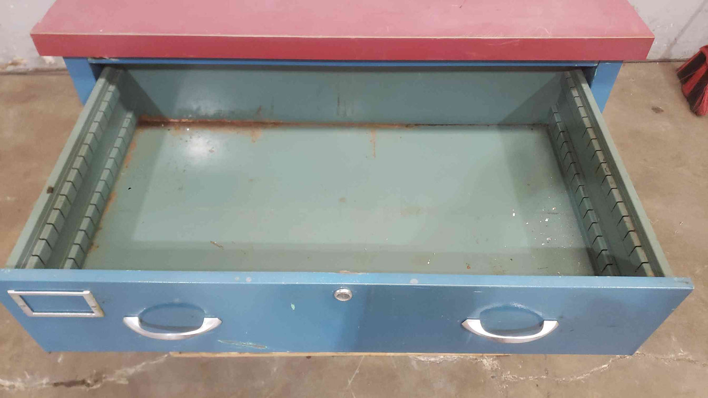 3' Lab Casework Base W/ 2 Doors 1 Drawer w/ Laminate Counter Top (SKU: 112099)