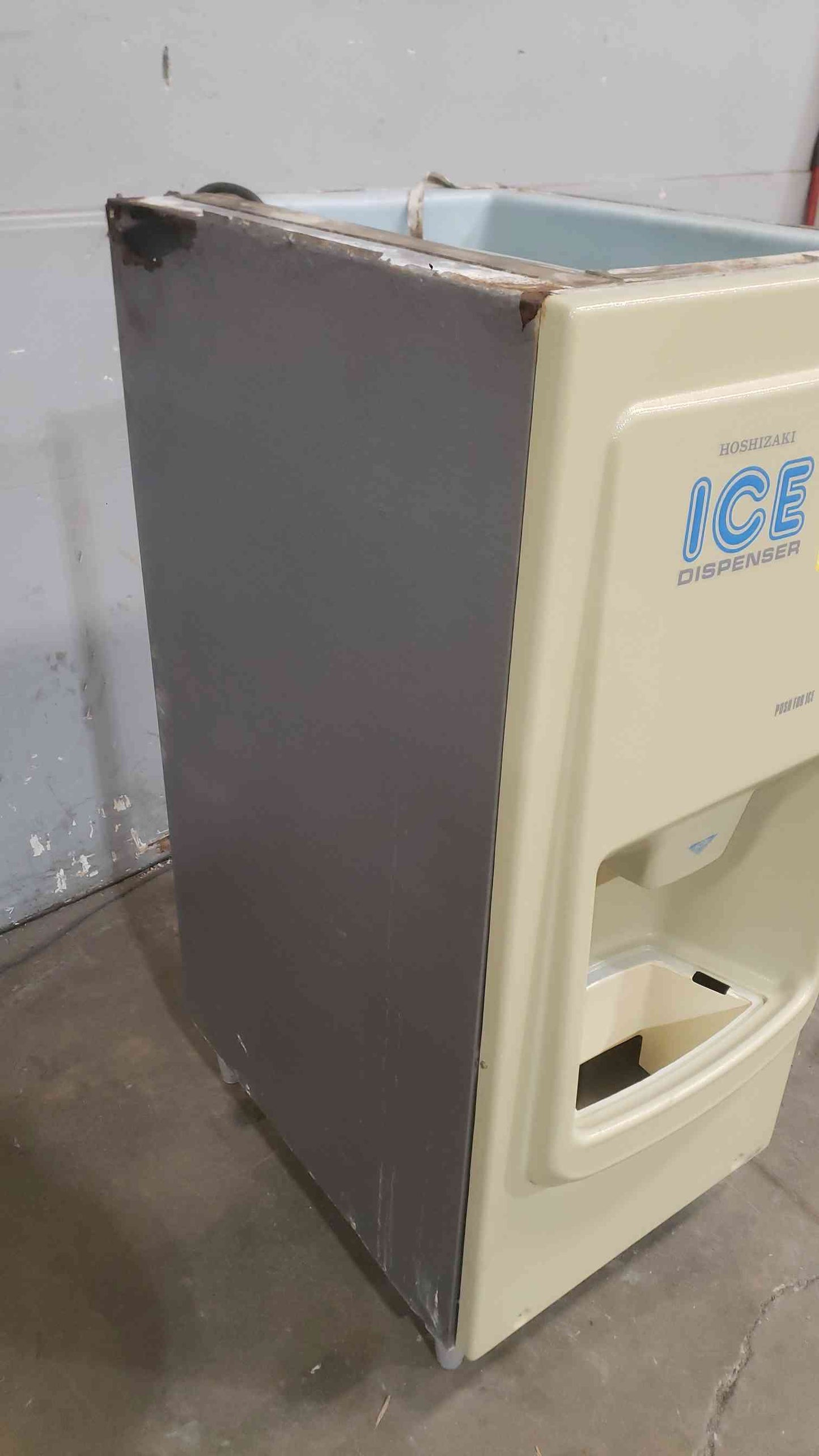 Hoshizaki DB-130C 22" Ice Dispensing Bin - 130lb Storage - 115V - Compact (SKU: 112136)