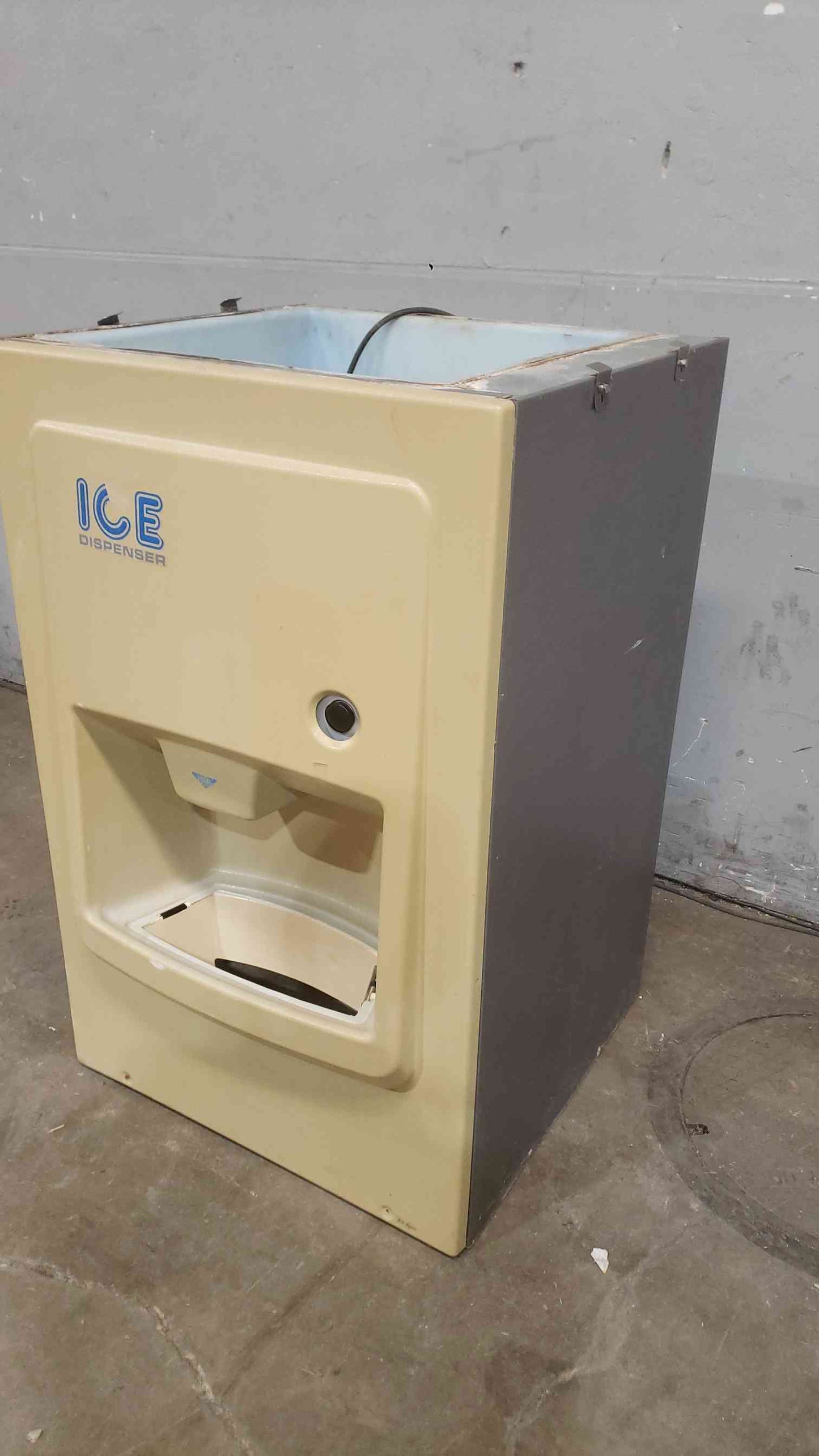 AS-IS Hoshizaki 115VAC 60Hz 1PH Ice Dispensing Bin DB-200C (SKU: 112137)