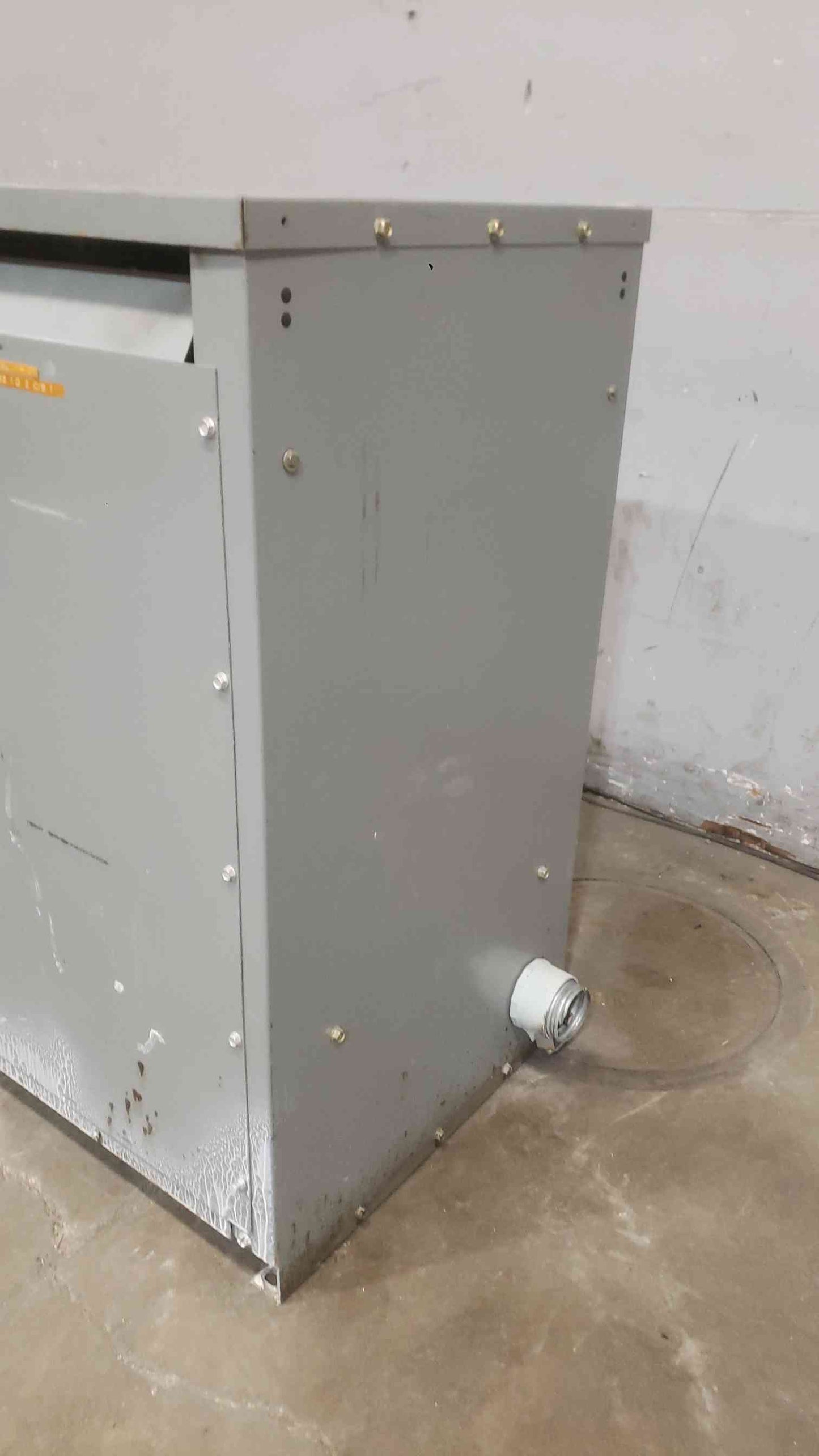 I-T-E 225KVA 480v x 208Y/120v 3PH Transformer 3F3Y225 (SKU: 112143)