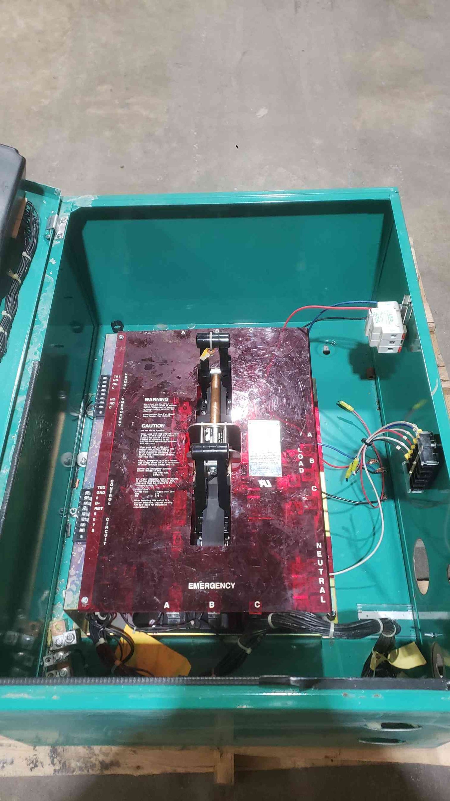Onan 225A 120/208V 3PH 4W Automatic Transfer Switch ATS OTCU 225C 14G (SKU: 112164)