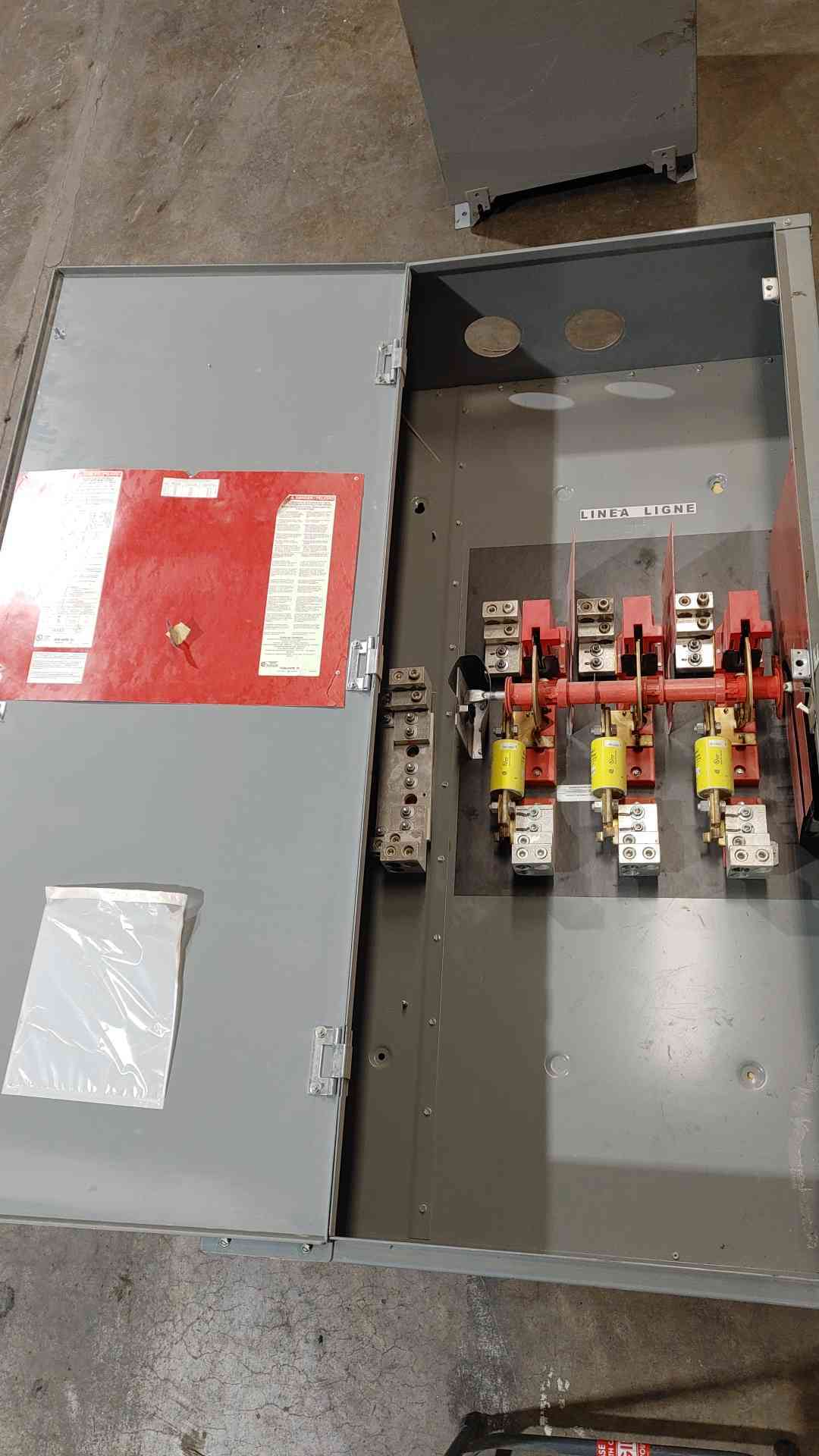 SQUARE D 800A 600V Heavy Duty Safety Switch H367N(SKU: 112377)