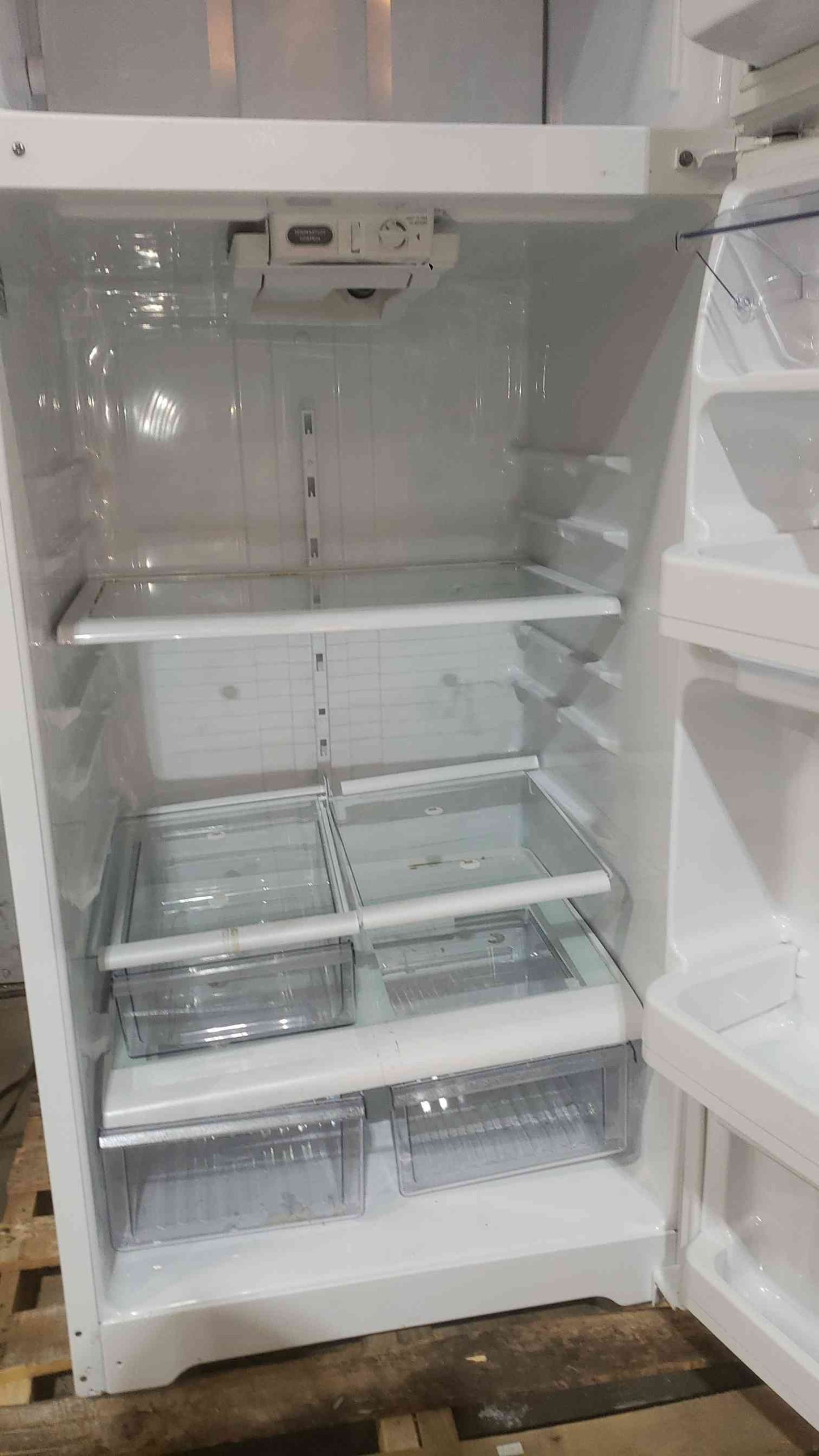 GE 110-127VAC 6.5A Household Refrigerator GTH18HBC2RWW (SKU: 112459)