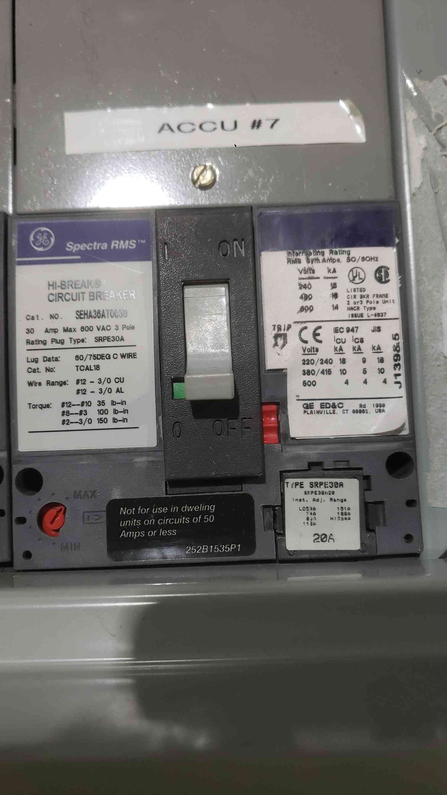 800A GE Switchboard 480v 3PH 10 Breakers & Main Panelboard (SKU: 111612)