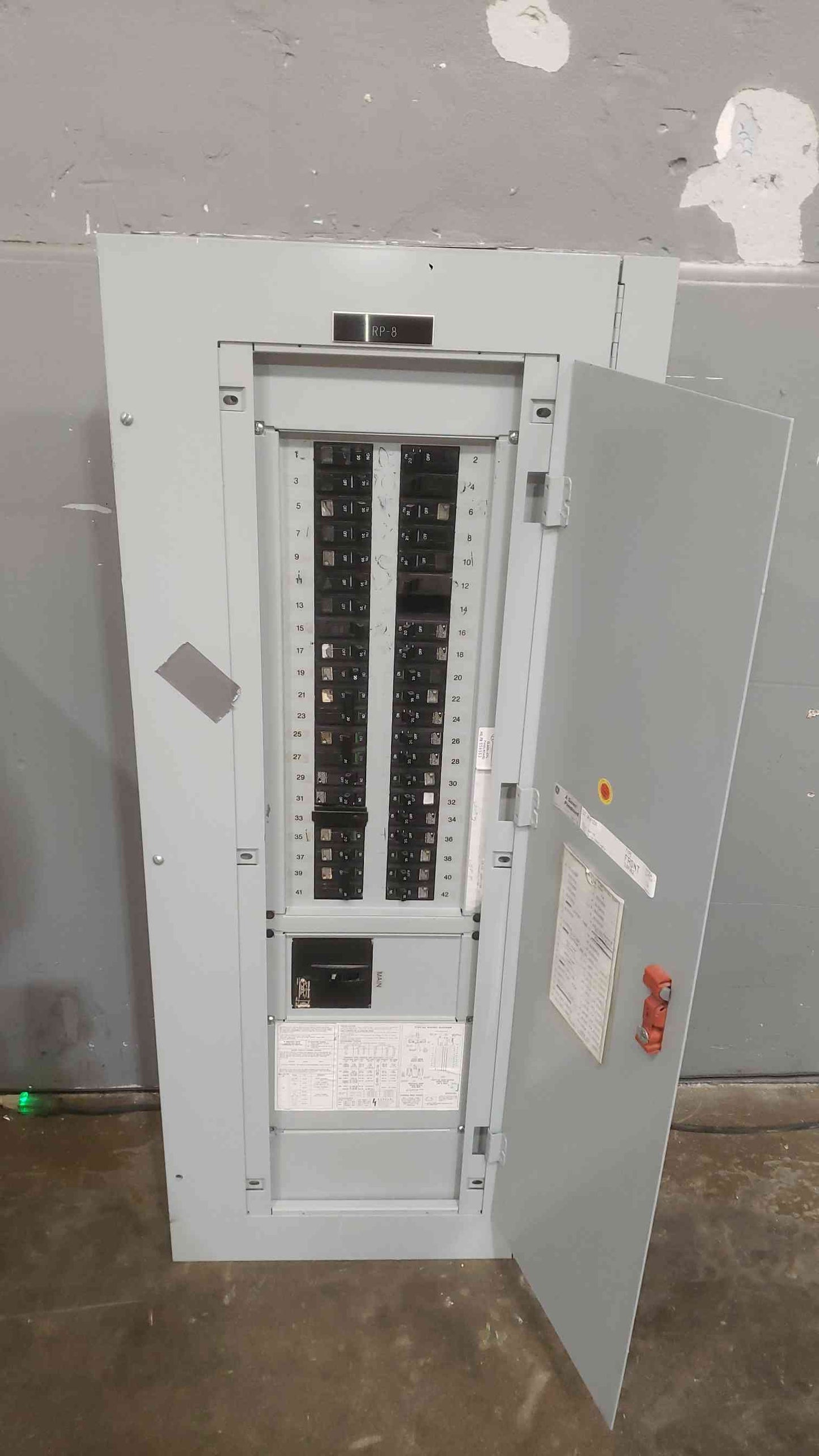 GE 225A Max 208Y/120 3PH 4W Panelboard w/ Main (SKU: 112491)