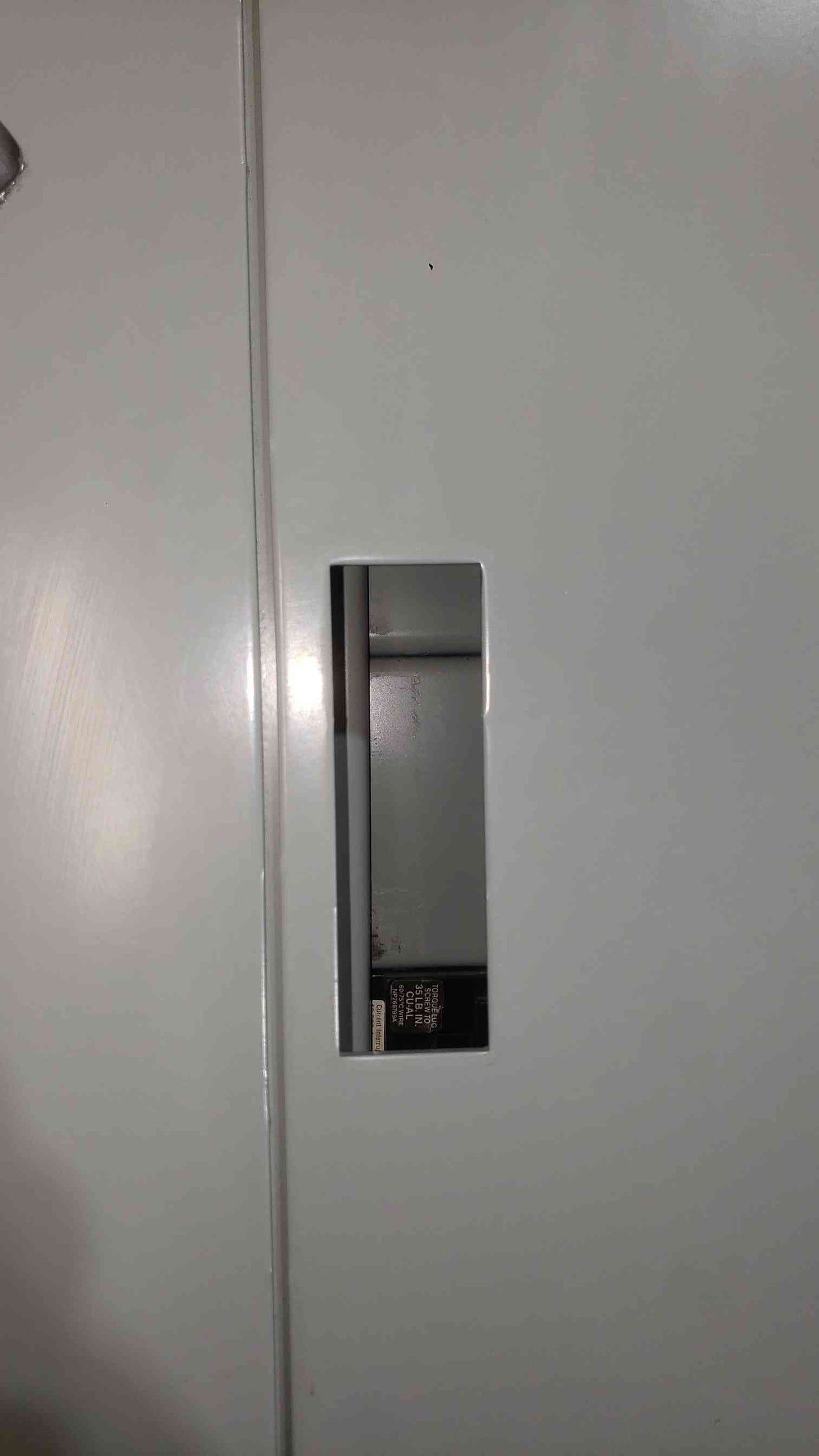 GE 225A 208Y/120 3PH 4W Panelboard (SKU: 112557)