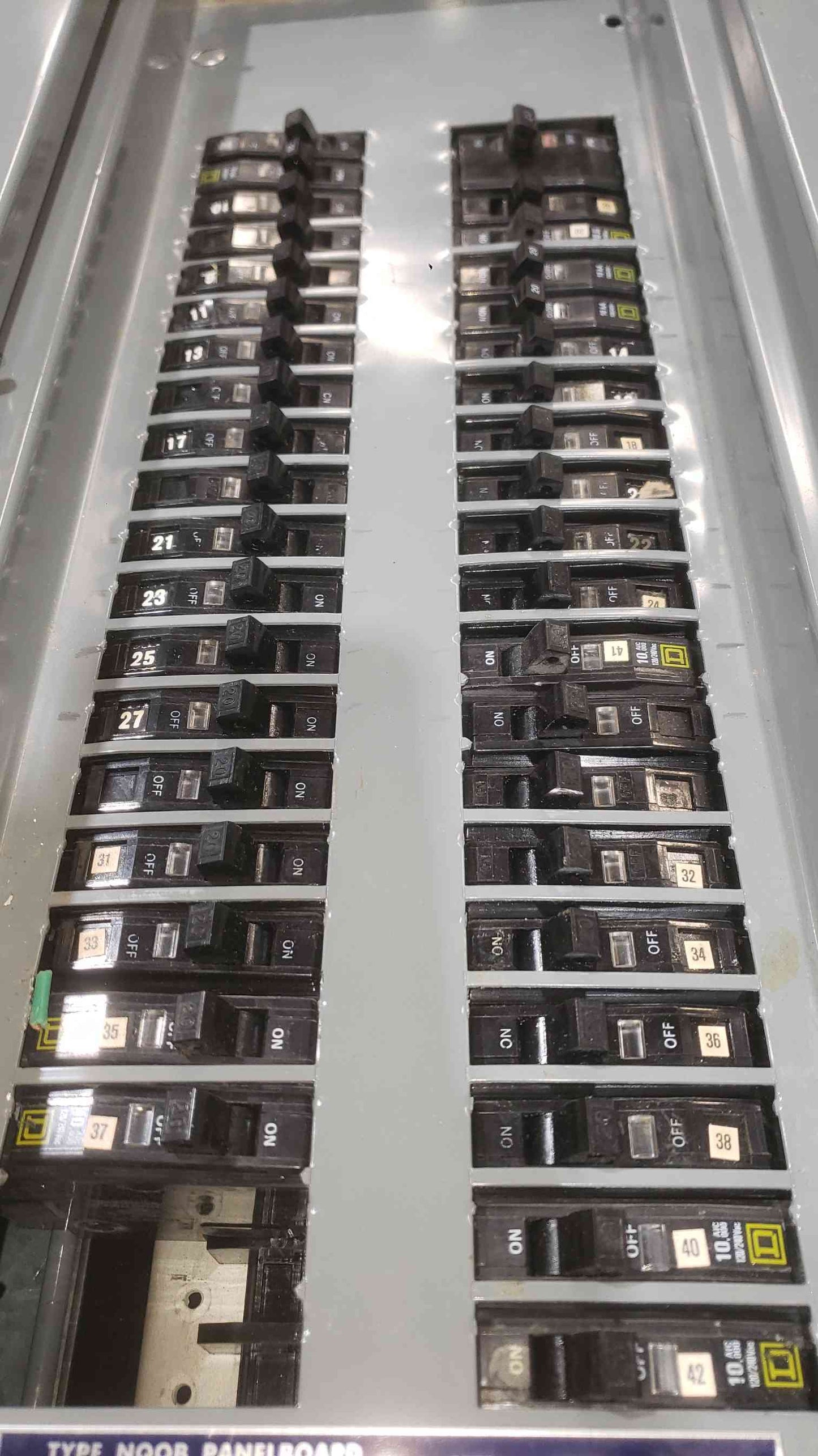 Square D 225A NQOB 208Y/120 3PH 4W Panelboard NQOB-42438-2 (SKU: 112652)