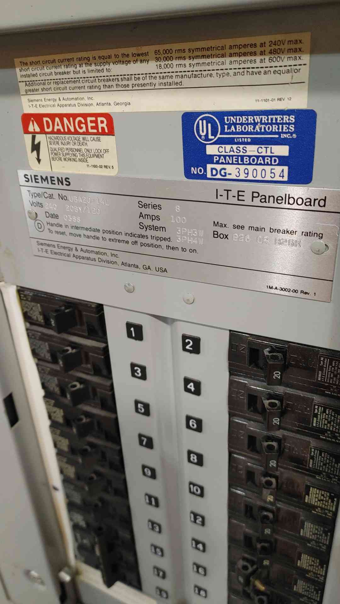 SIEMENS I-T-E 100A 240-208Y/120V 3PH 4W Panelboard UBA20-14L(SKU: 112727)