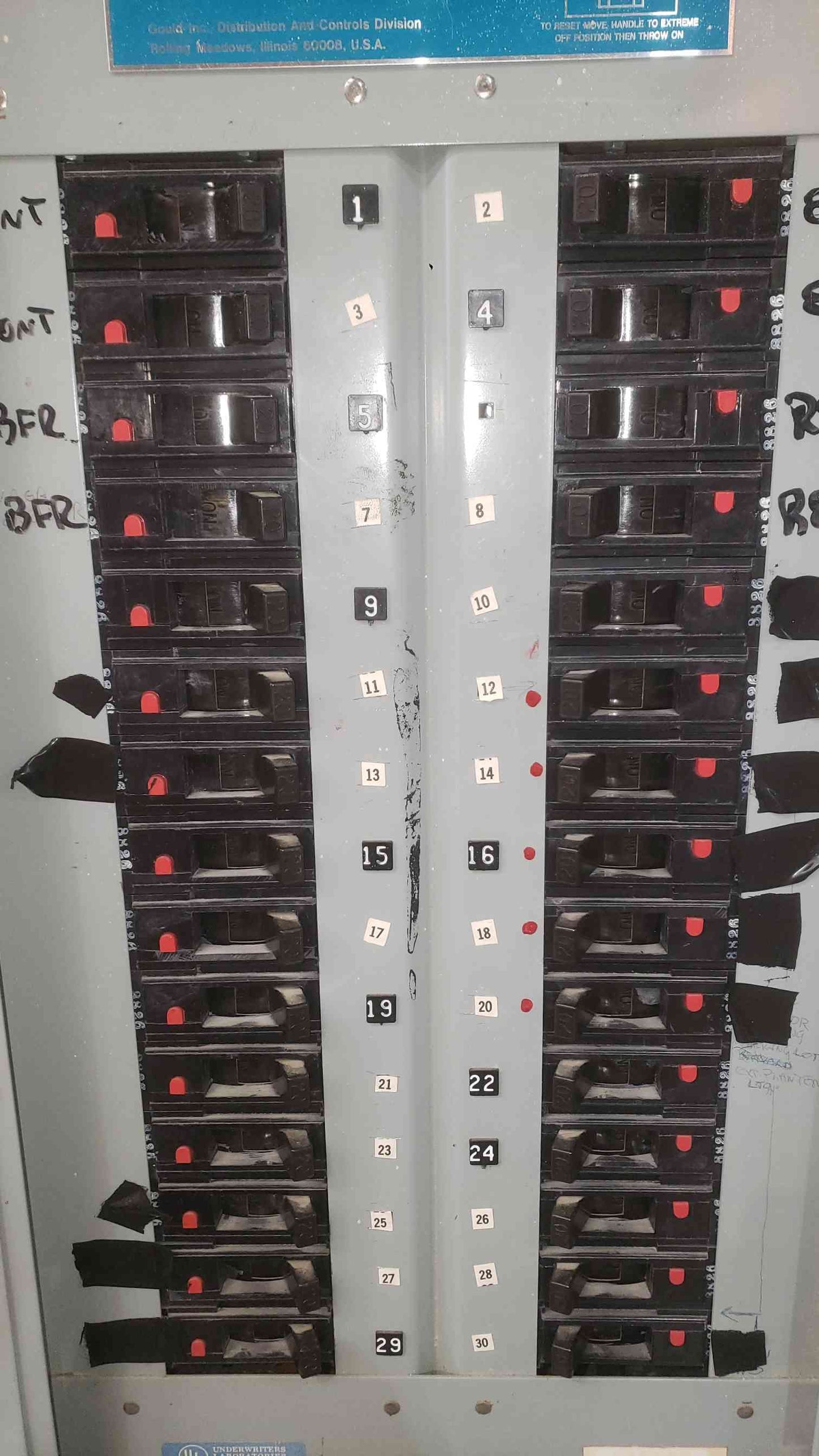 Gould I-T-E CDP 7 Panelboard 100 Amp 460/265V 3PH 4W Electrical Panel w/ Breakers (SKU: 112777)