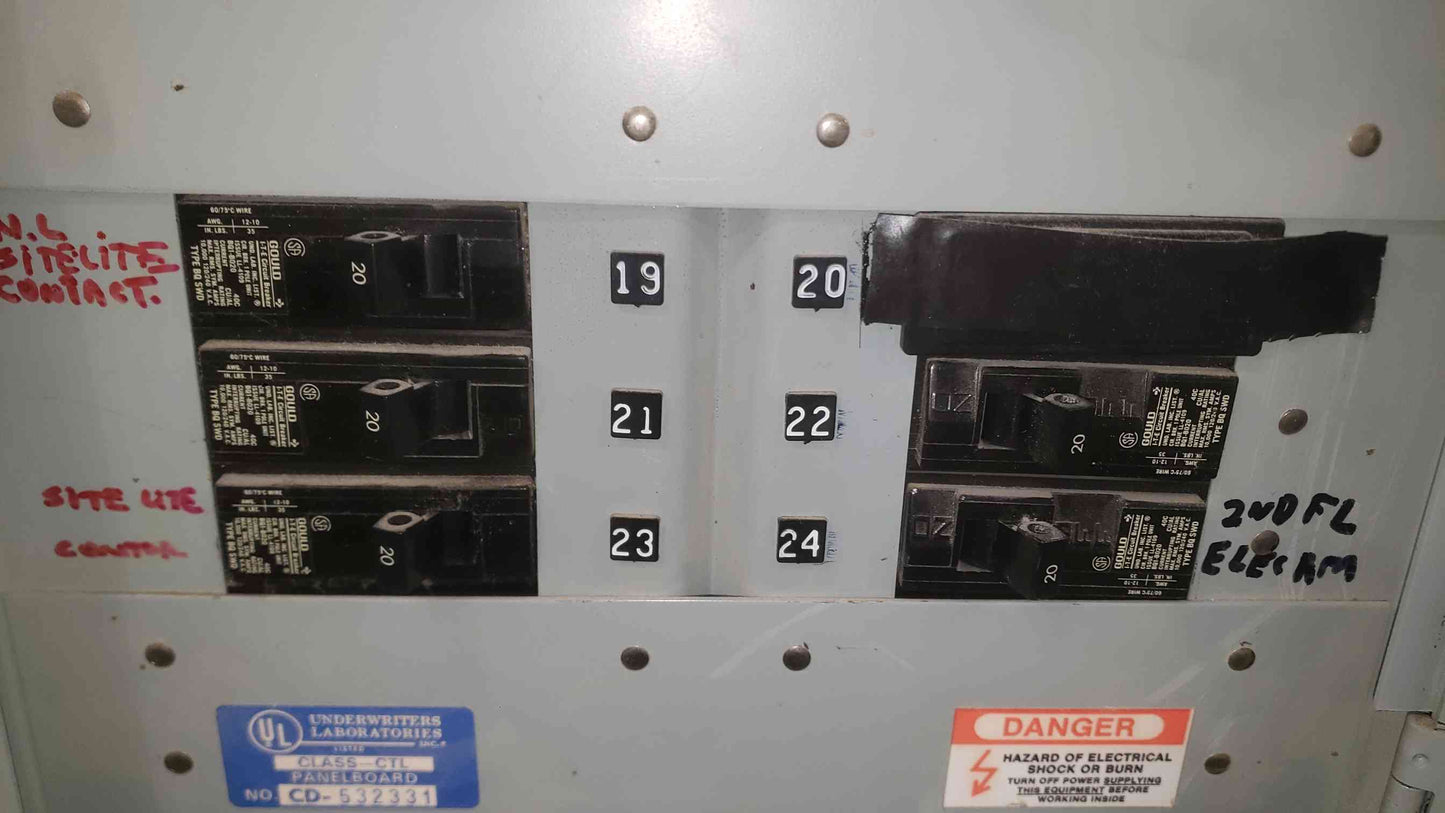 Gould I-T-E 100A Panelboard 208Y/120V 3PH 4W with ASCO 920 100 Amp Remote Control Switch & BQ Breakers (SKU: 112767)