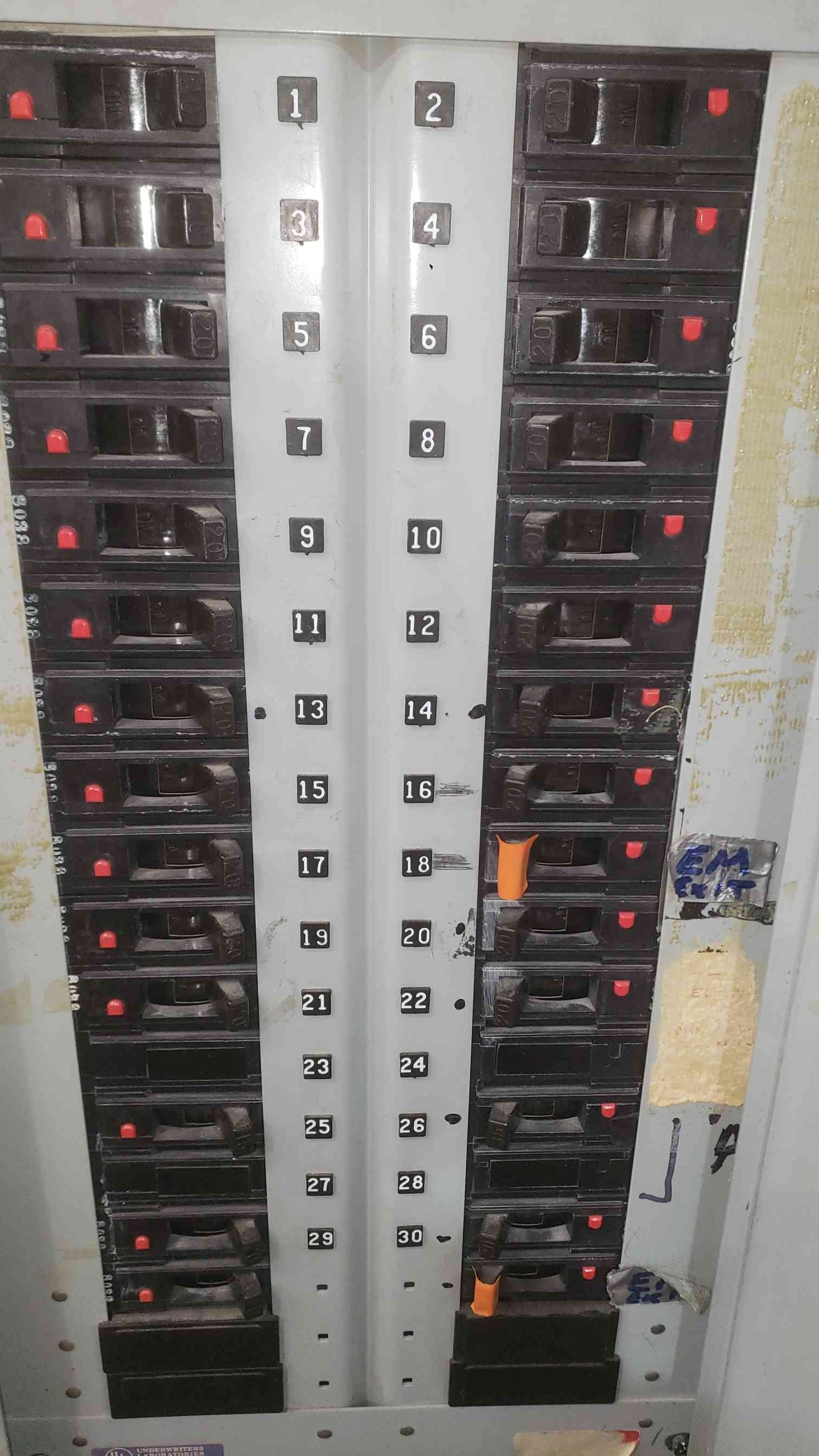 I-T-E Siemens CDP Panelboard 225A 480Y/277V 3PH 4W Series 7-A w/ Breakers 225 Amp (SKU: 112768)