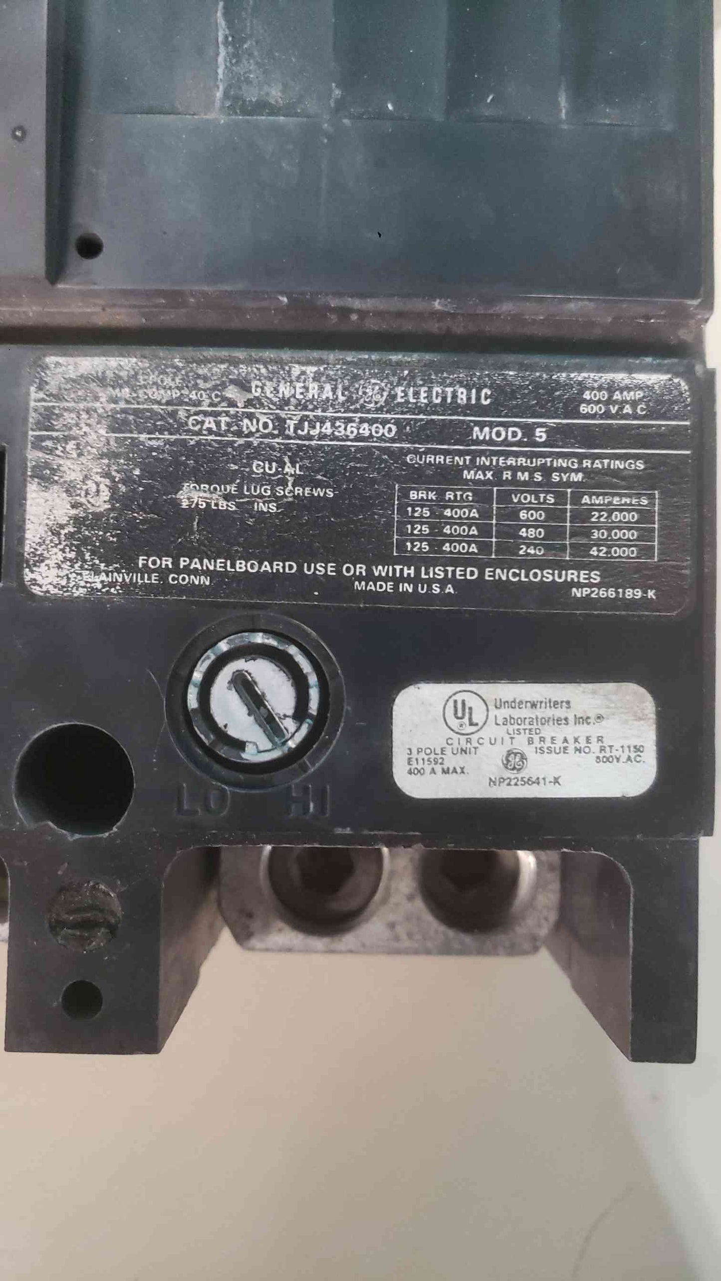 GE TJJ436400 3-Pole Circuit Breaker 400A 600V with 24V-250V Shunt Trip & Lugs (SKU: 113120)