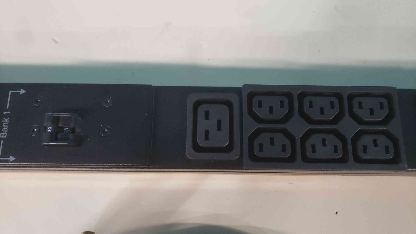 APC AP8841 Metered Rack PDU 2G 0U 30A 200V-208V (36) C13 (6) C19 Outlets L6-30P 5.0kW