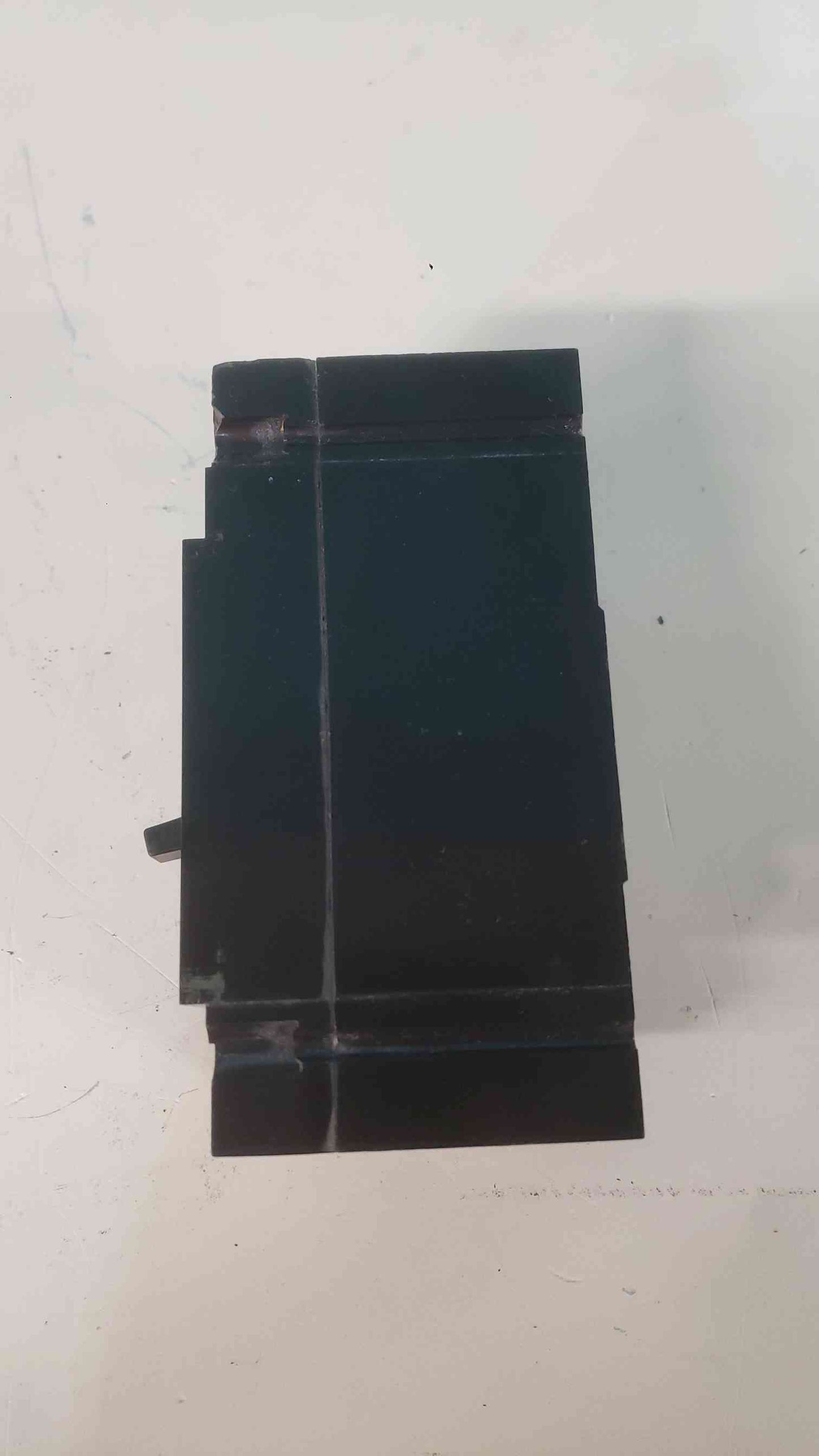 GE TED134060 Circuit Breaker 3-Pole 60A 480VAC Molded Case Industrial E-Frame Bolt-On (SKU: 113252)