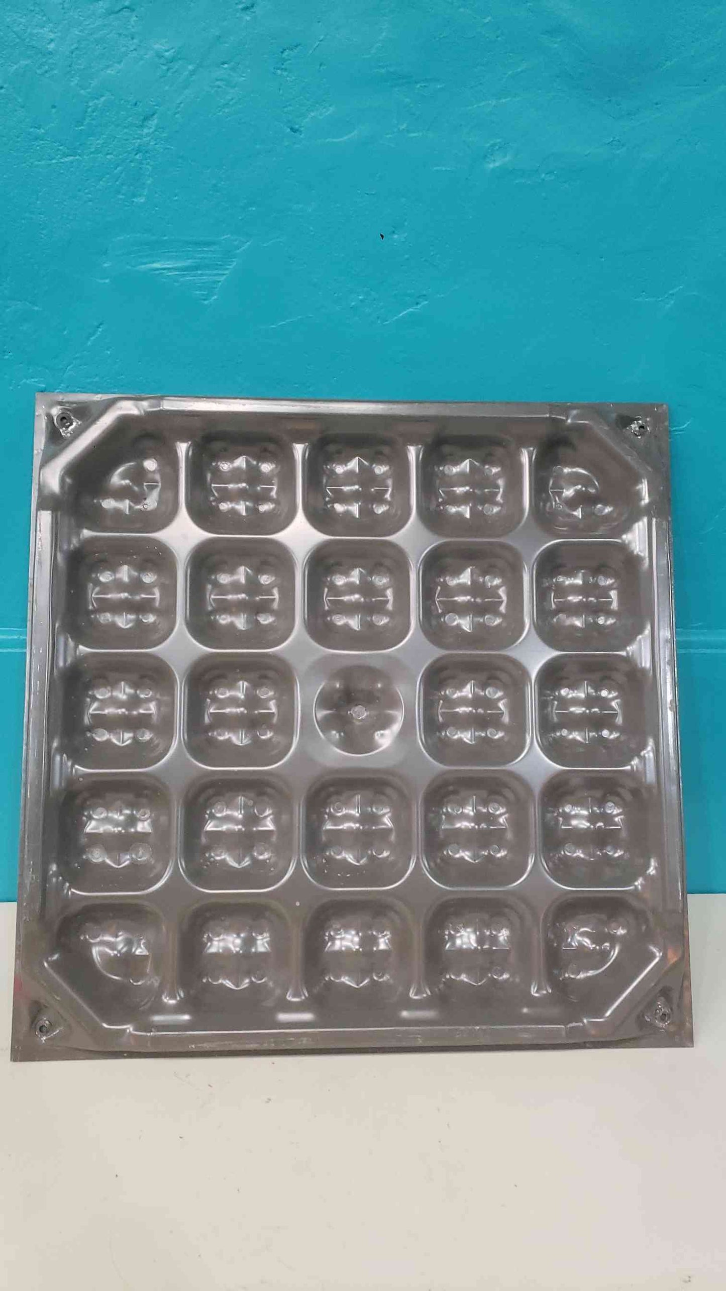 Tate 2x2 Raised Floor Tile CCN1250DD Gray (SKU: 113308)