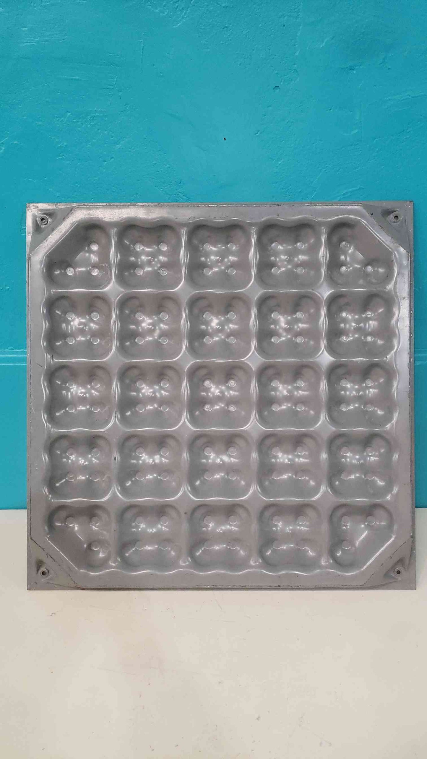Tate 2x2 Raised Floor Tile CCN1250 Gray (SKU: 113333)