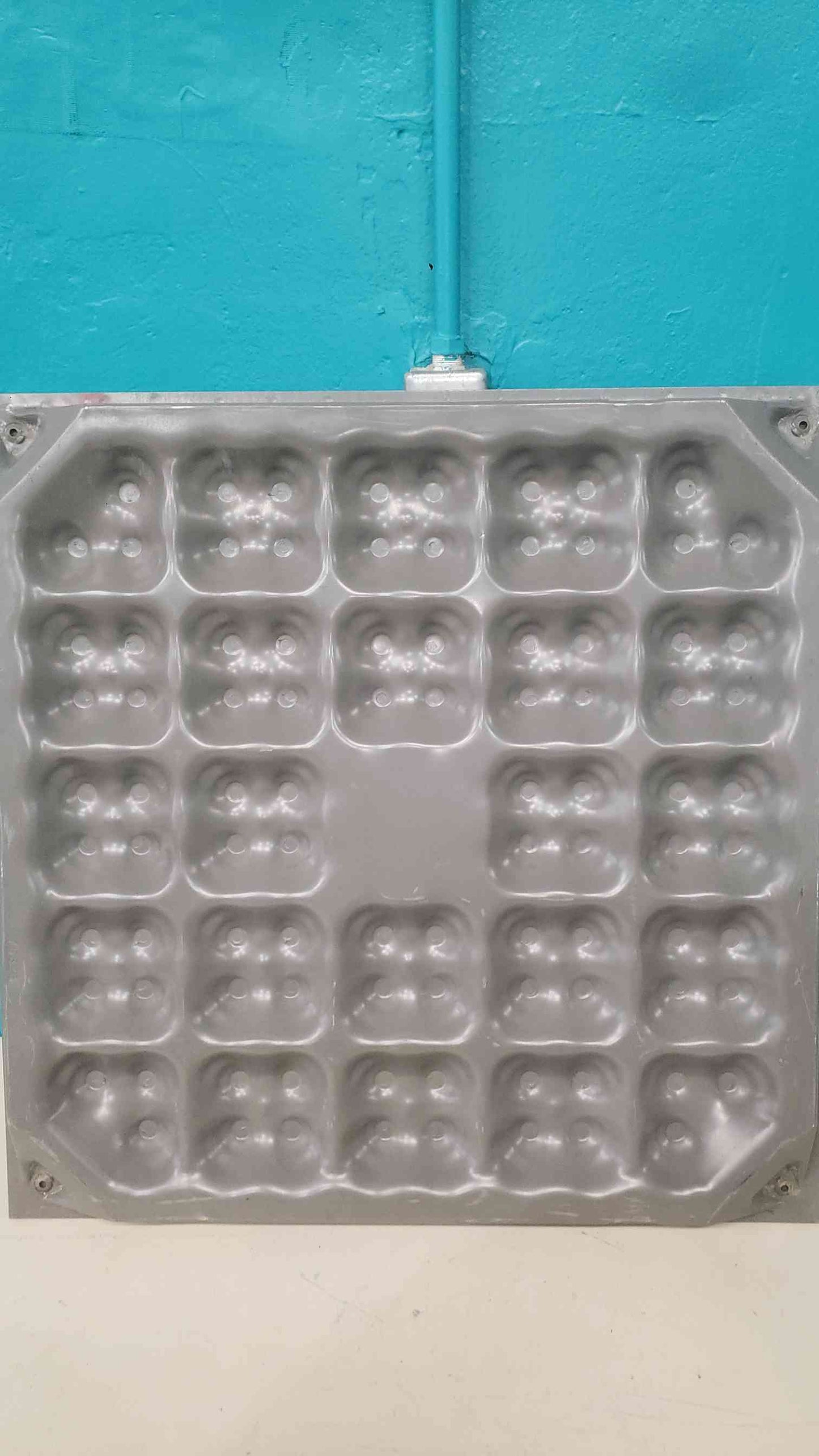 Gray Starlight Solid 2x2 Raised Floor Tile CCN1250 (SKU: 113358)