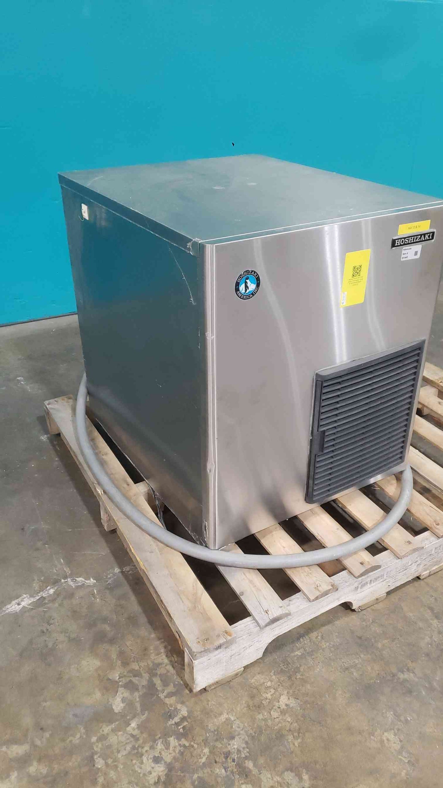 Hoshizaki F-1001MWH 970 Lb Water Cooled Flake Ice Machine Maker Head 208-230V 1PH (SKU: 113613)