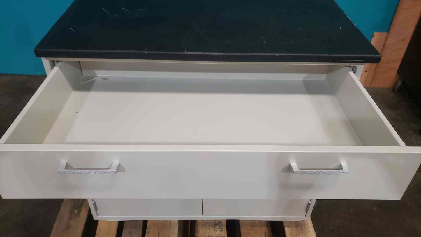 Hamilton 3' Mixed Casework W/ Black Epoxy Countertop (SKU: 113638)