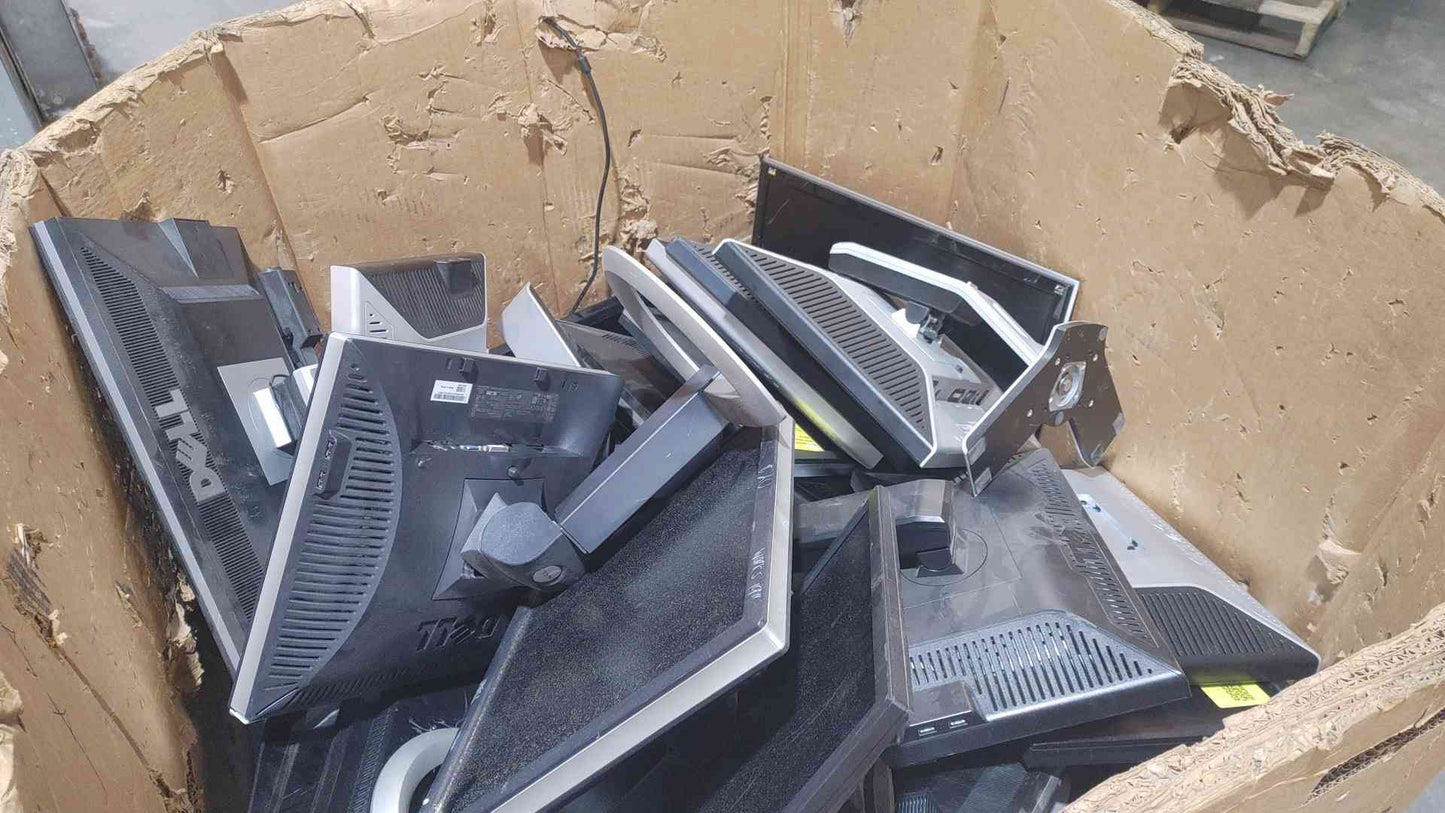 Lot of 38 Dell Mixed LCD Computer Monitors Bulk Wholesale Pallet Gaylord As-Is