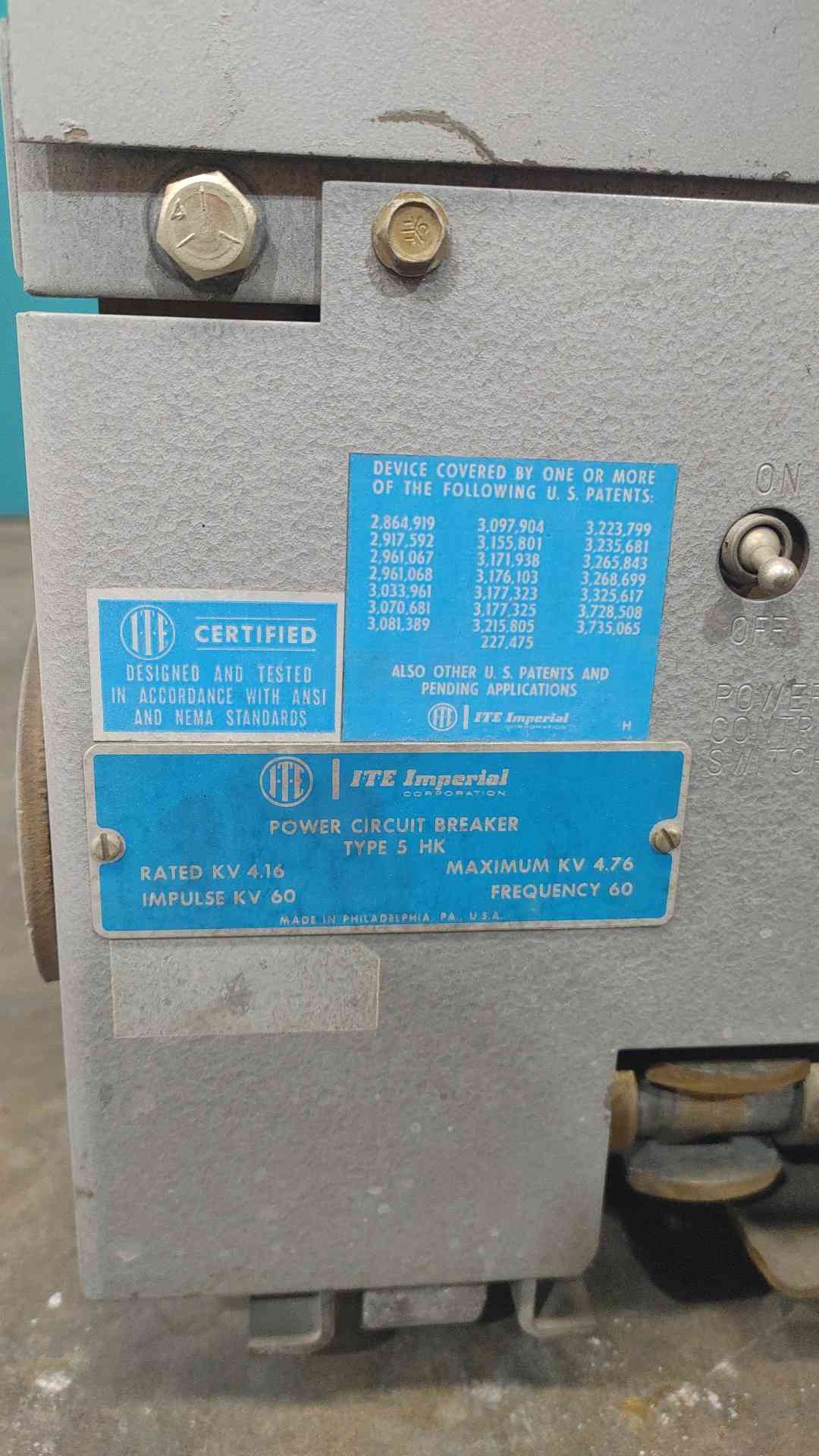 ITE 5HK250 2000 Amp 5KV Power Circuit Breaker 5HK 250 MVA 125VDC Draw Out
