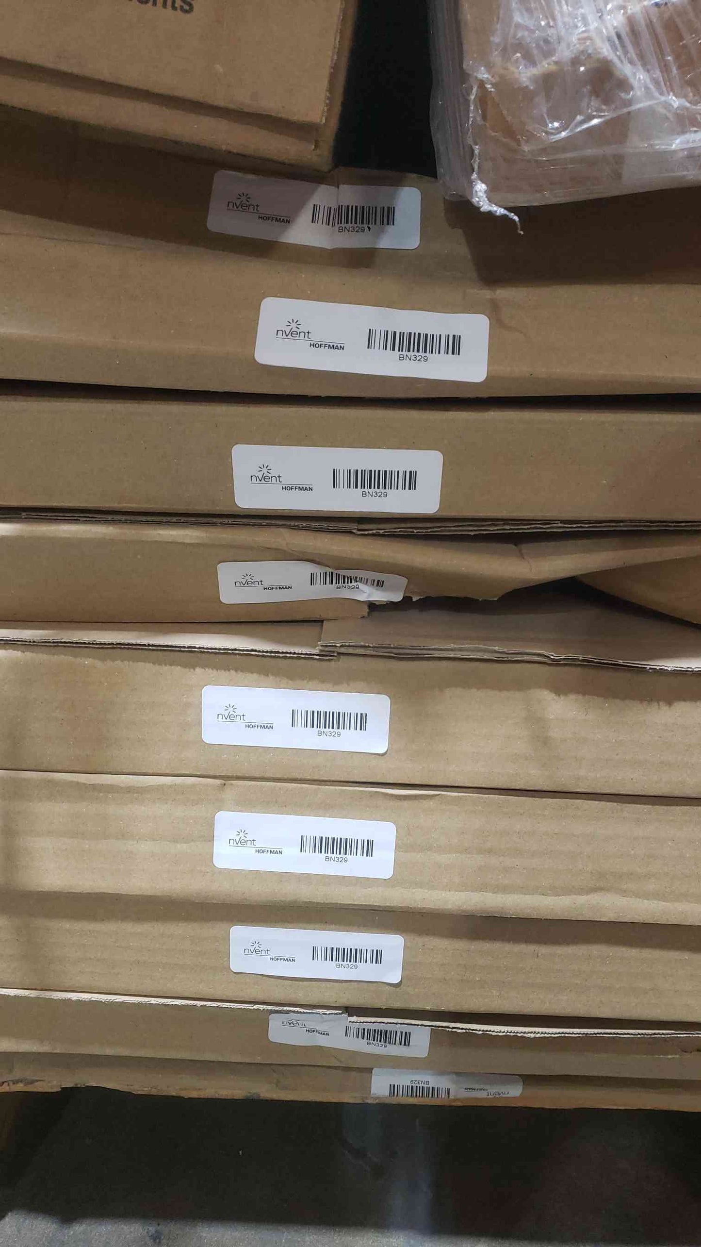 Mixed Lot Of 18 Ladder Racking Sections W/ Accessories (SKU: 113768)