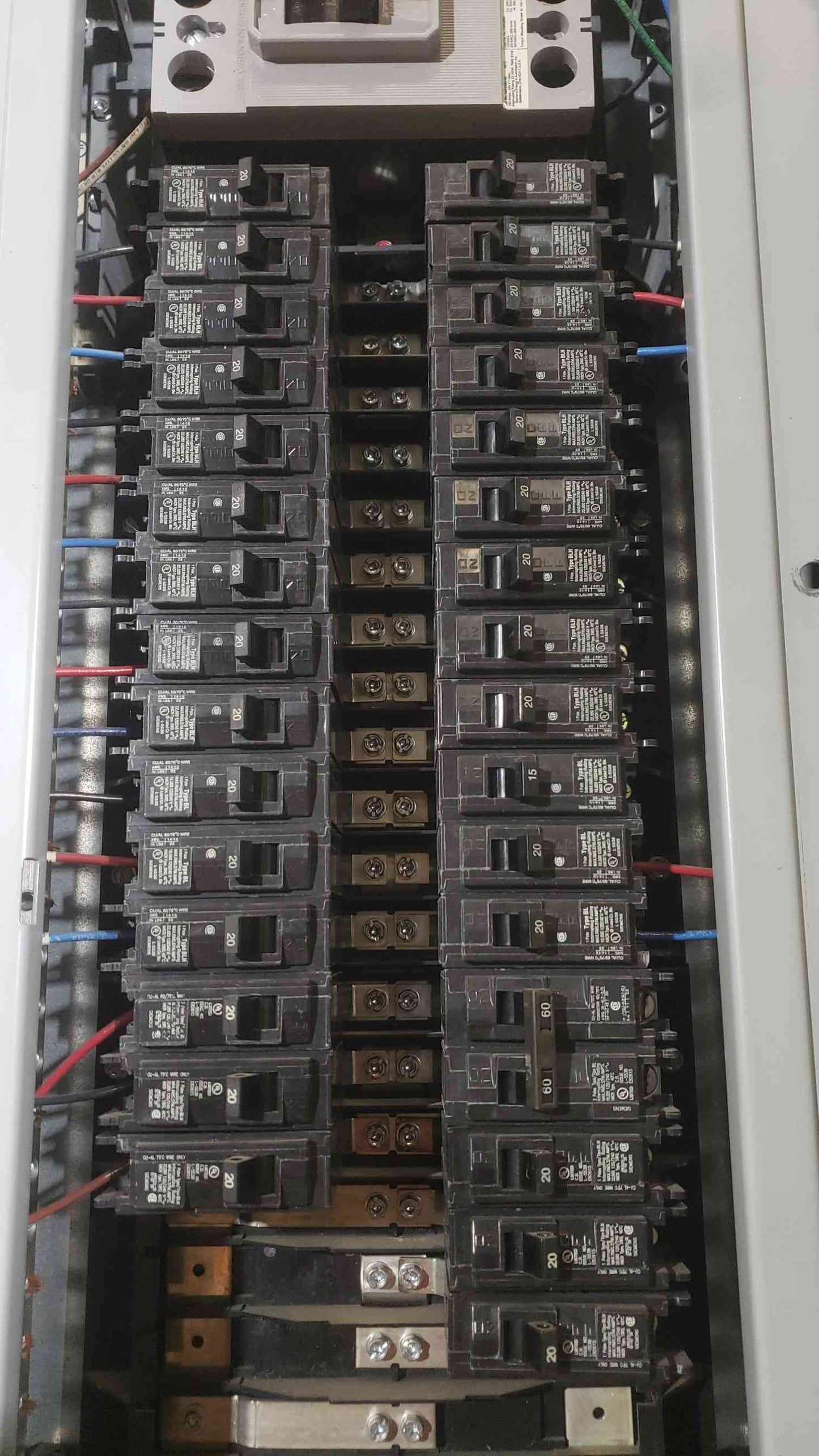Siemens P1 Panelboard 120/208V 3 Phase 150A Main Breaker QJH2B150 20A BL Breakers