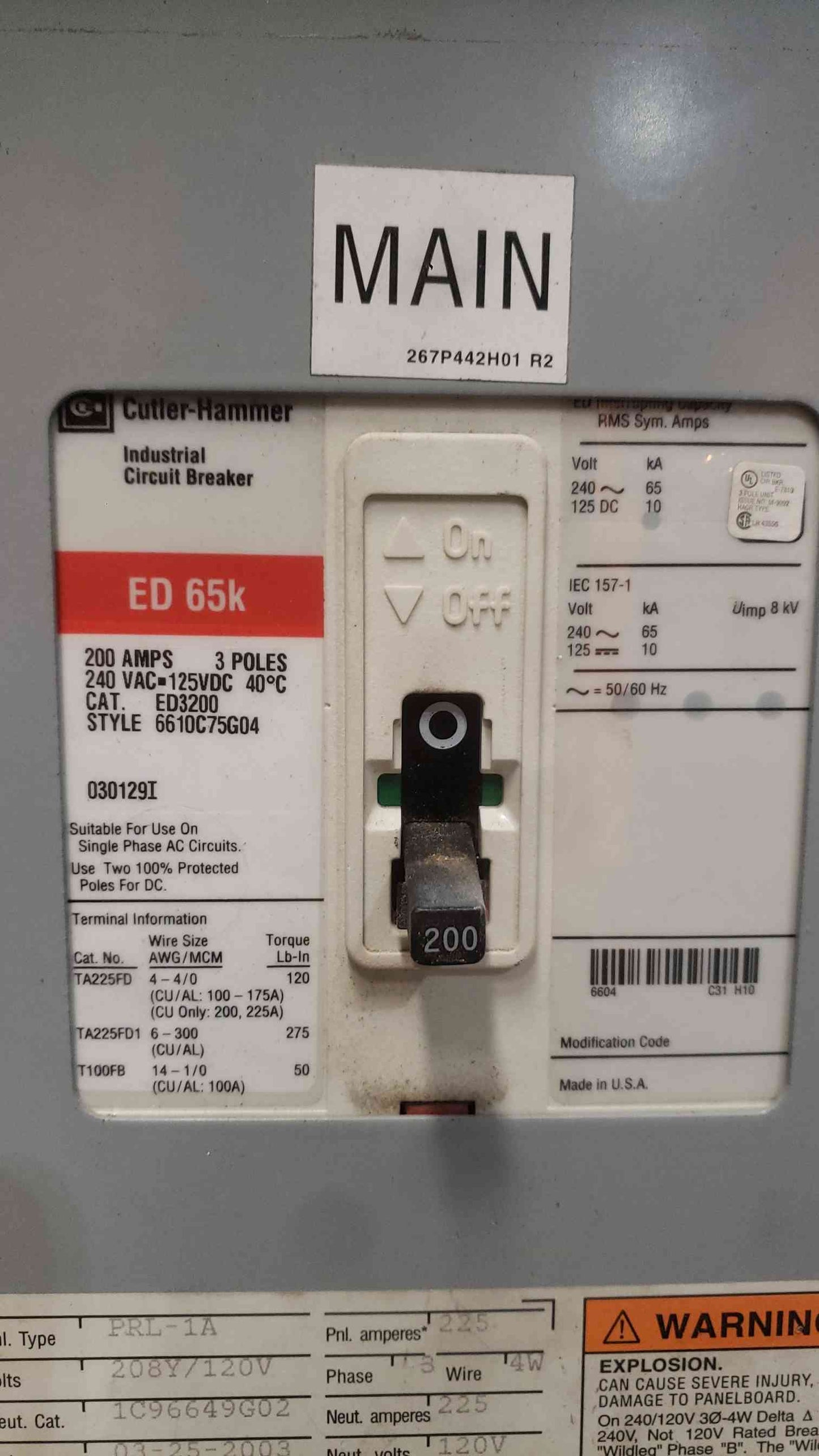 Eaton Cutler Hammer PRL1a 3 Phase Panelboard 200A Main ED3200 35x 20A 7x 15A 225A