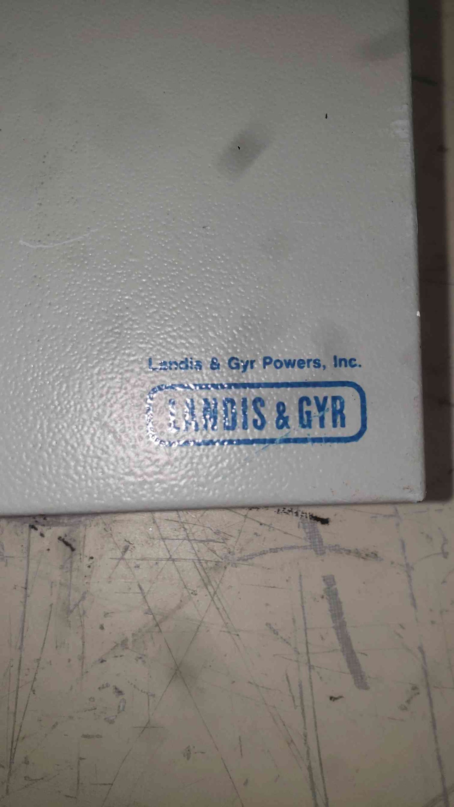 Siemens Landis & Gyr Powers System 600 Fume Hood Controller Enclosure 537-899