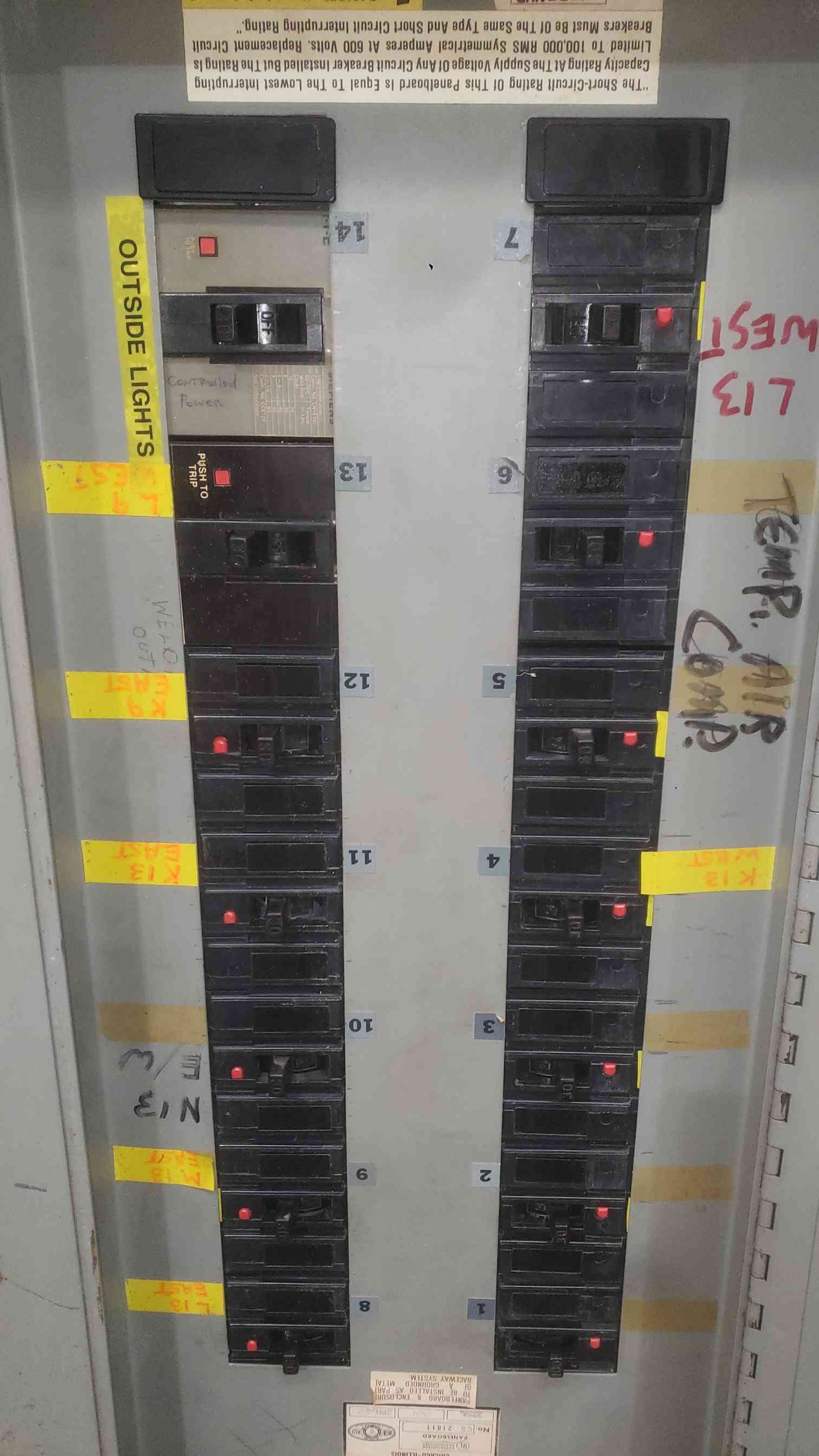 I-T-E 225A 480V 3 Phase Industrial Panelboard W/ 12x I-T-E 30A 3P Breakers