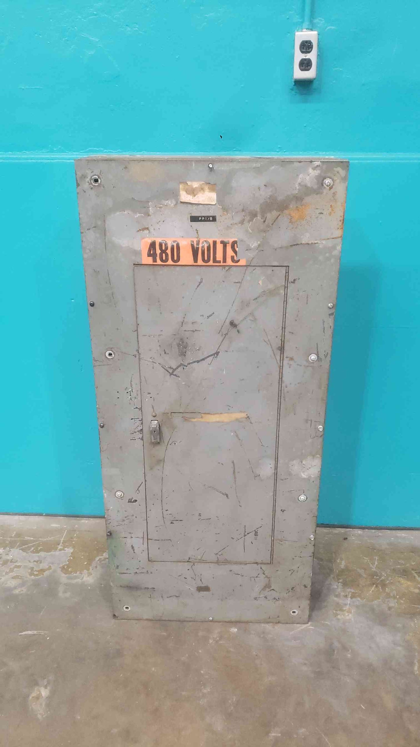480V Unbranded Panelboard PP1/B 11 Breakers 9x30A 1x100A 1x60A Fused Switch Panel