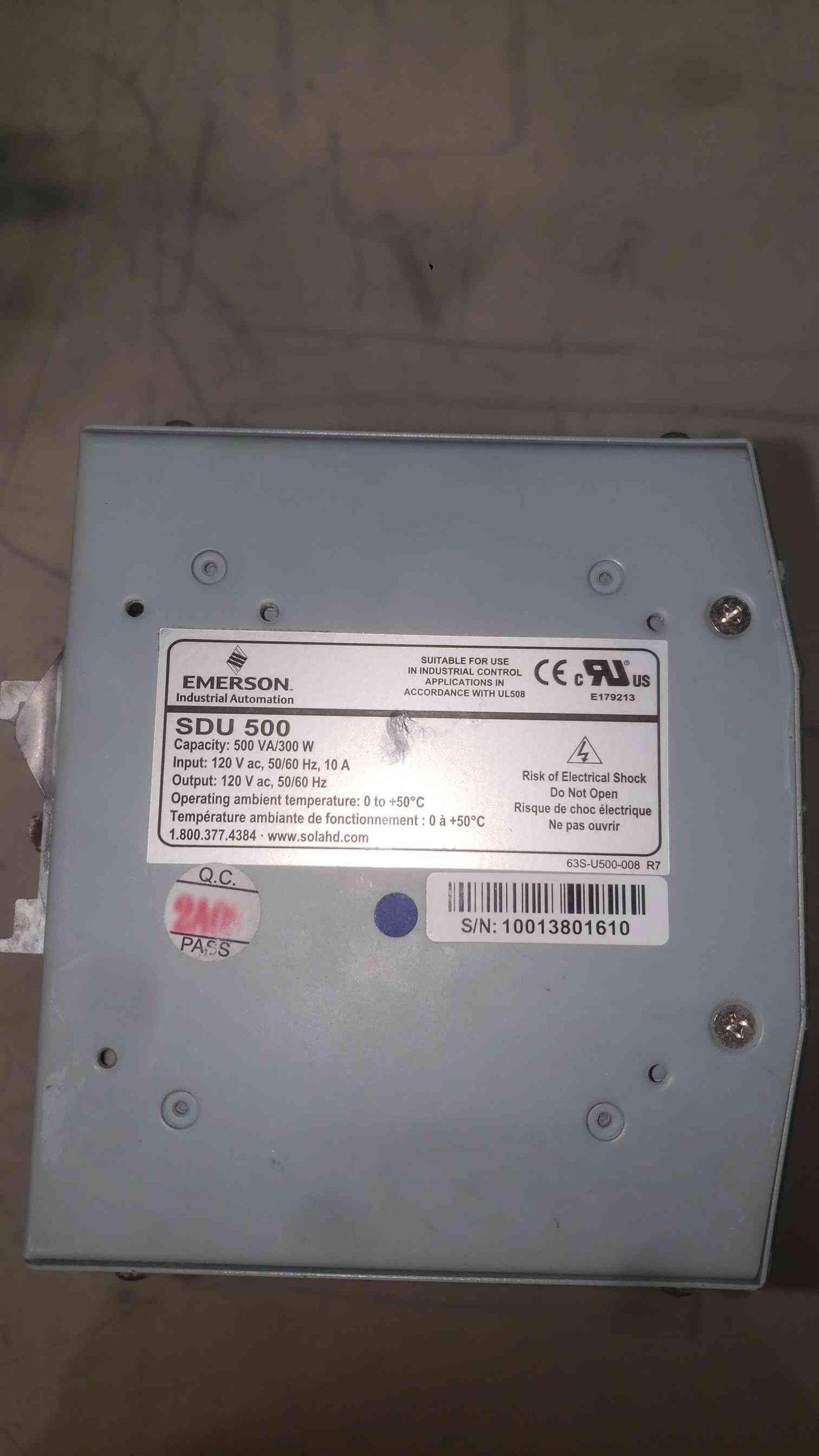 SolaHD SDU 500 Industrial DIN Rail UPS 500VA 120V Emerson 63S-U500-008 Serial DB9