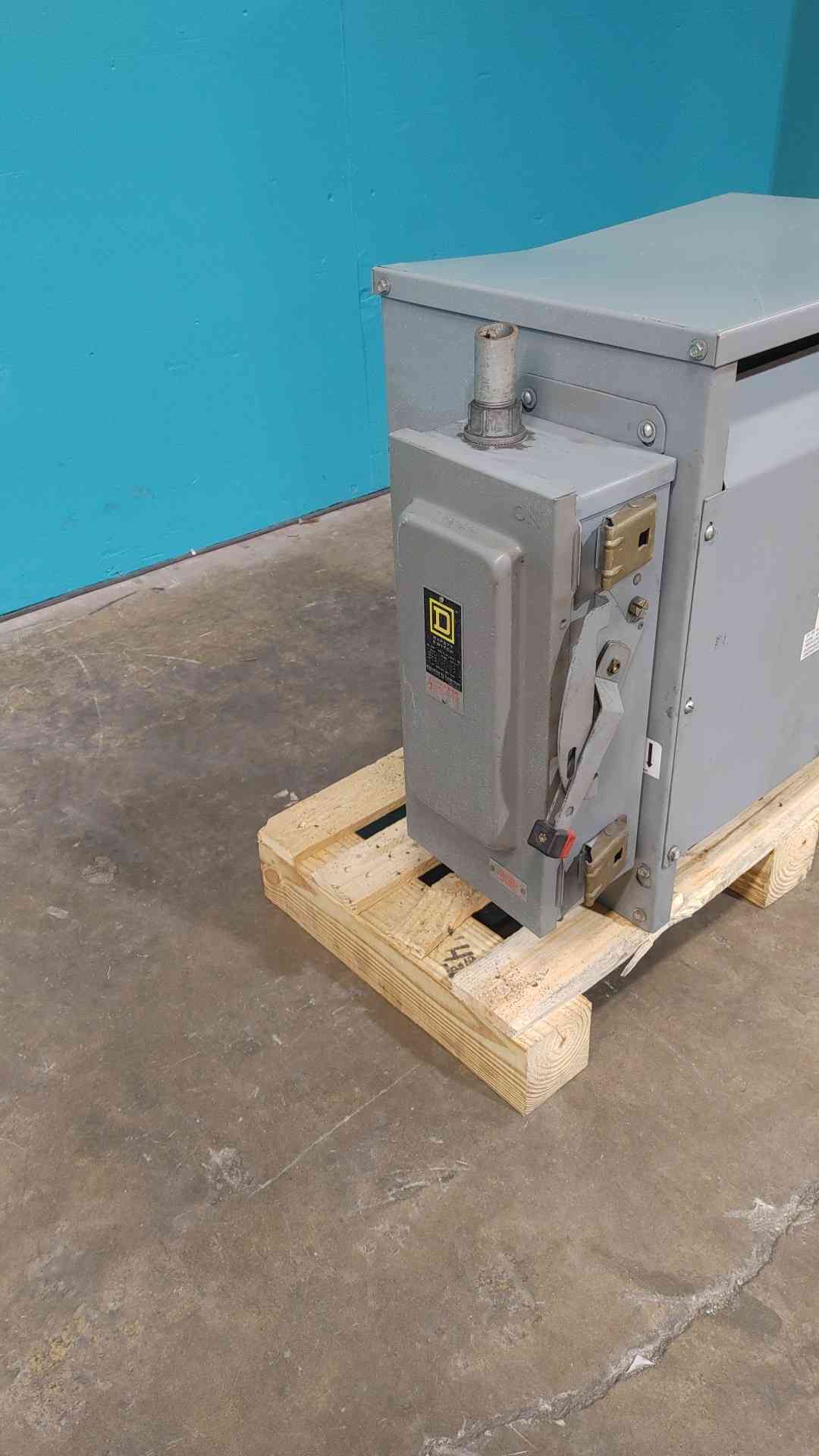 Square D 30KVA 3PH Insulated Transformer CAT. No. 30T3H w/Safety Switch(SKU: 113996)