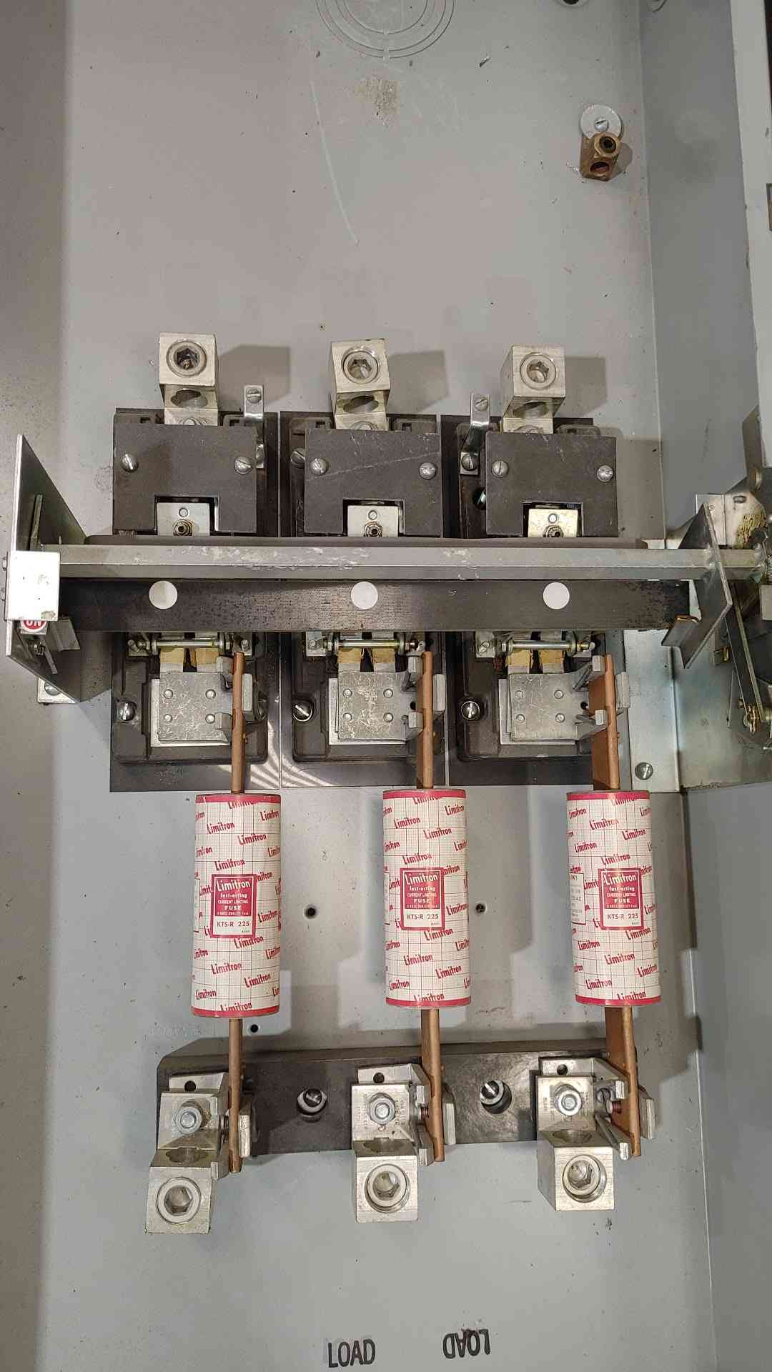 GE Heavy Duty Safety Switch TH3365 400A 600V Fusible Disconnect w/ Fuses