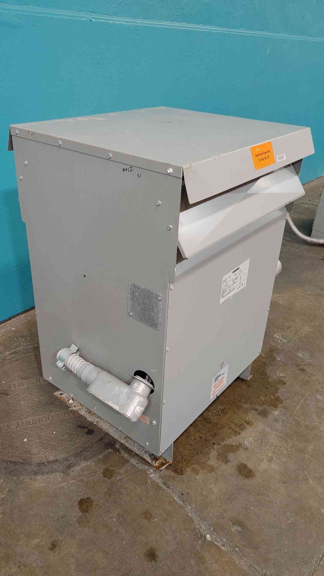 Siemens 75 kVA 3 Phase Transformer 480V to 208Y/120V NEMA 3R Dry 3F3Y075