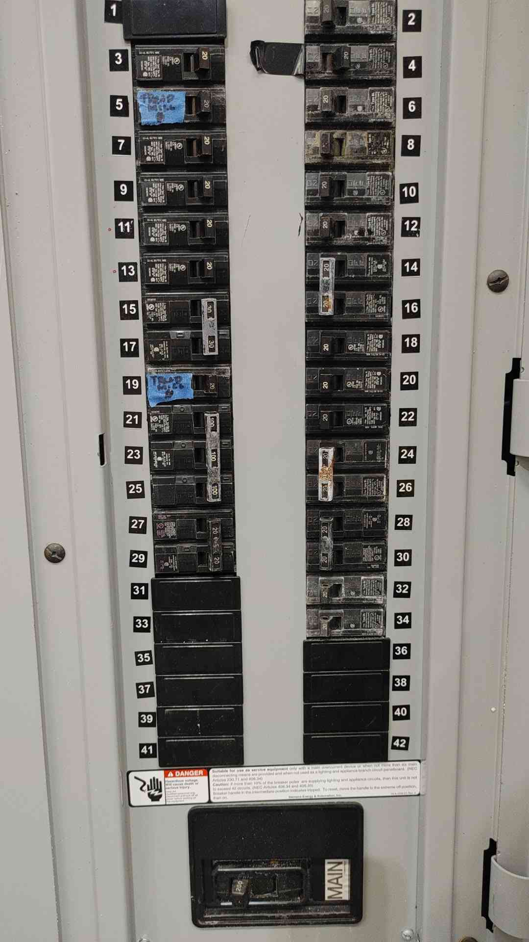Siemens 250A, 208Y/120V, 3PH, 4W Panelboard (Sku 114138)