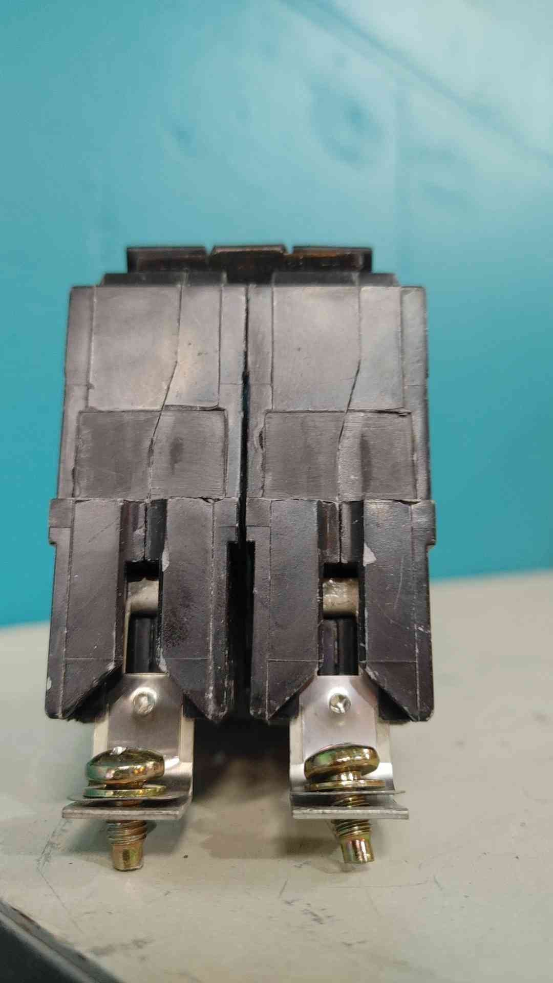GE THQB2160 60A 2 Pole 120/240V Bolt-On Commercial Circuit Breaker THQB 60